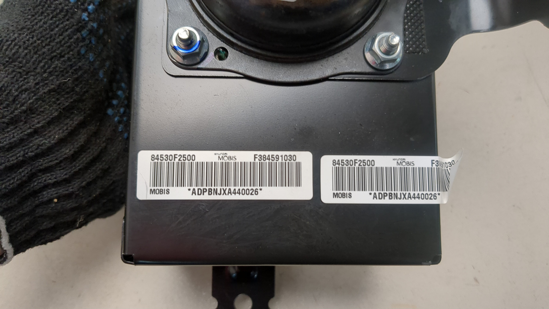 Подушка безопасности пассажирская (в торпедо)