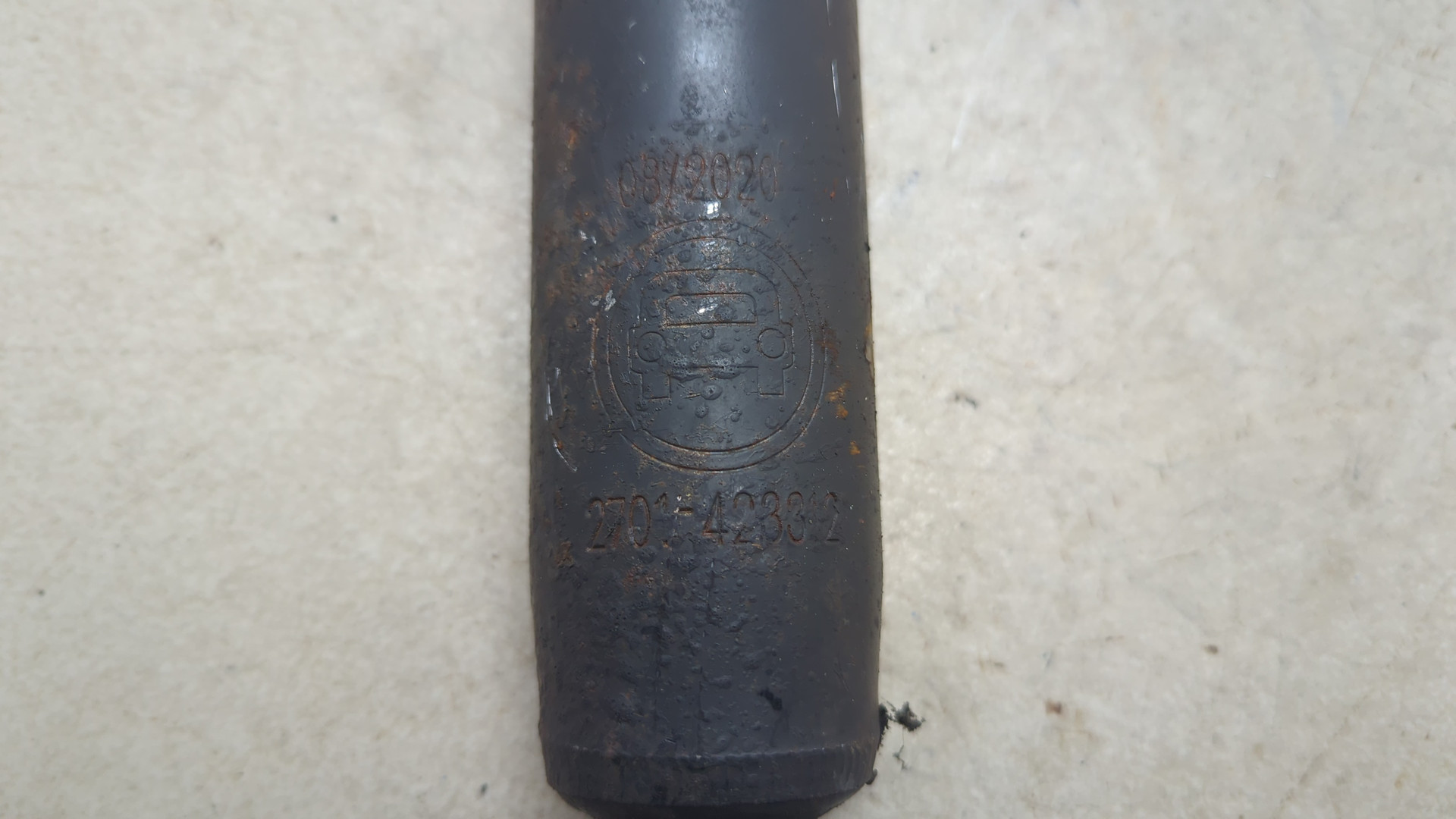 Амортизатор передний