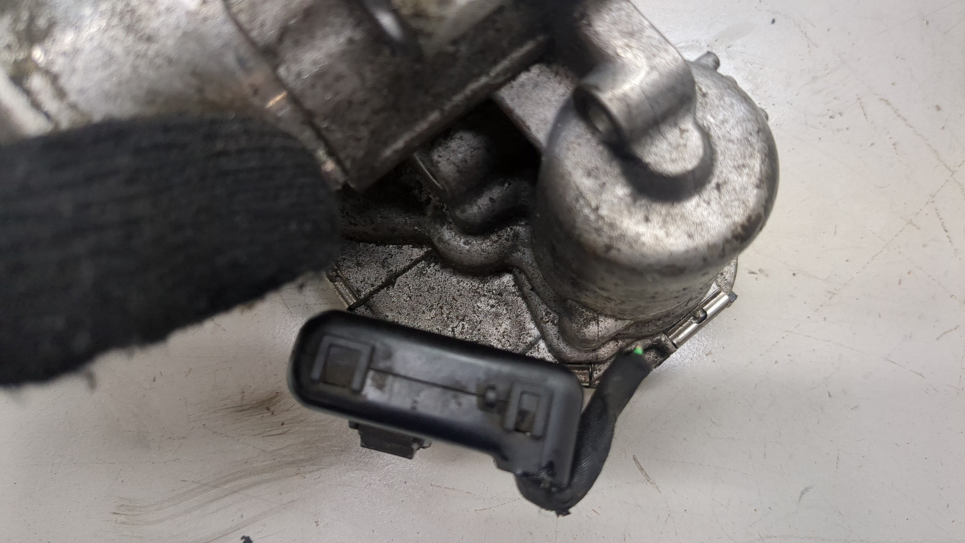 Заслонка дроссельная электрическая