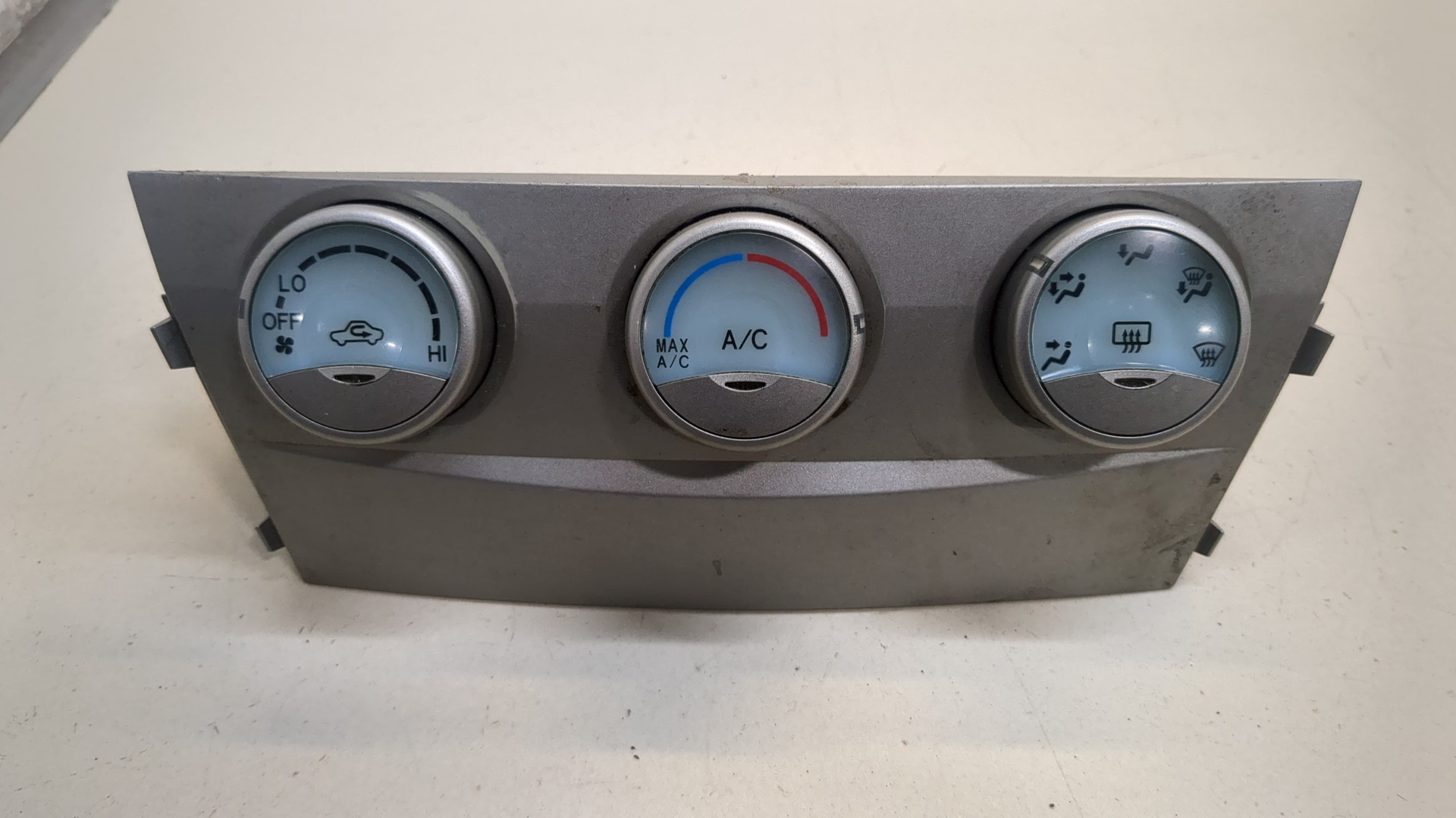 Переключатель отопителя