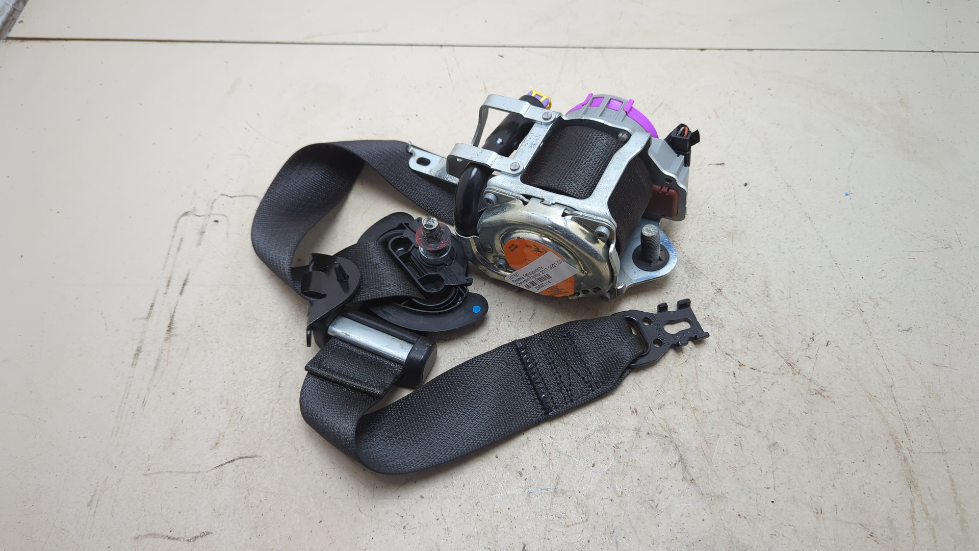 Ремень безопасности