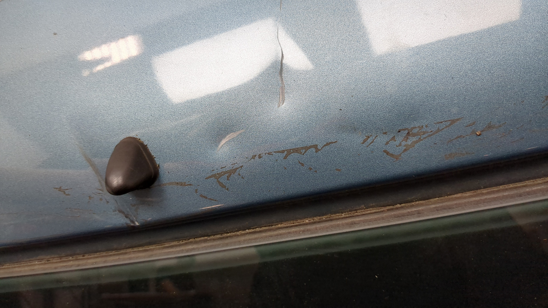 Дверь багажника