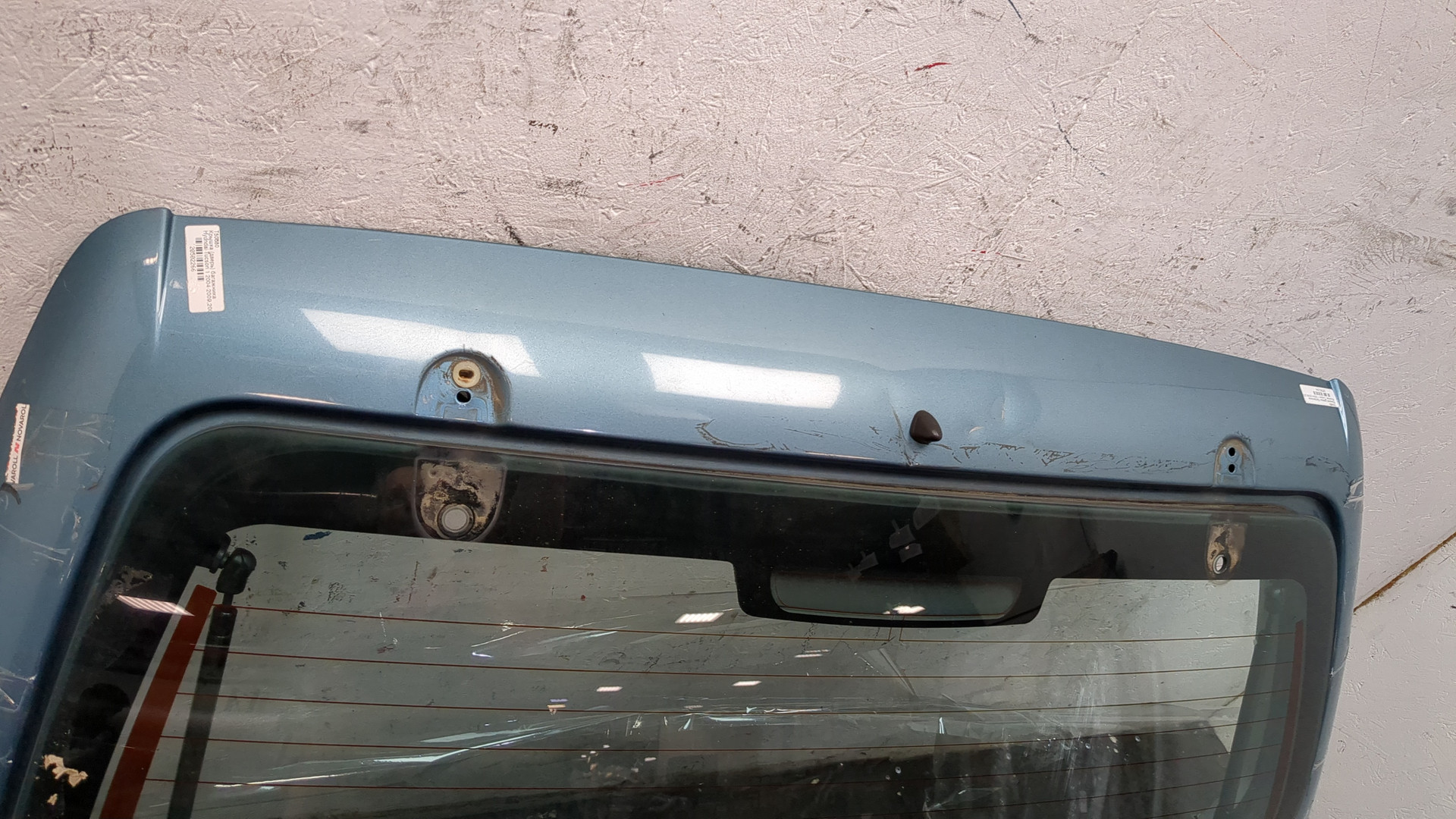 Дверь багажника