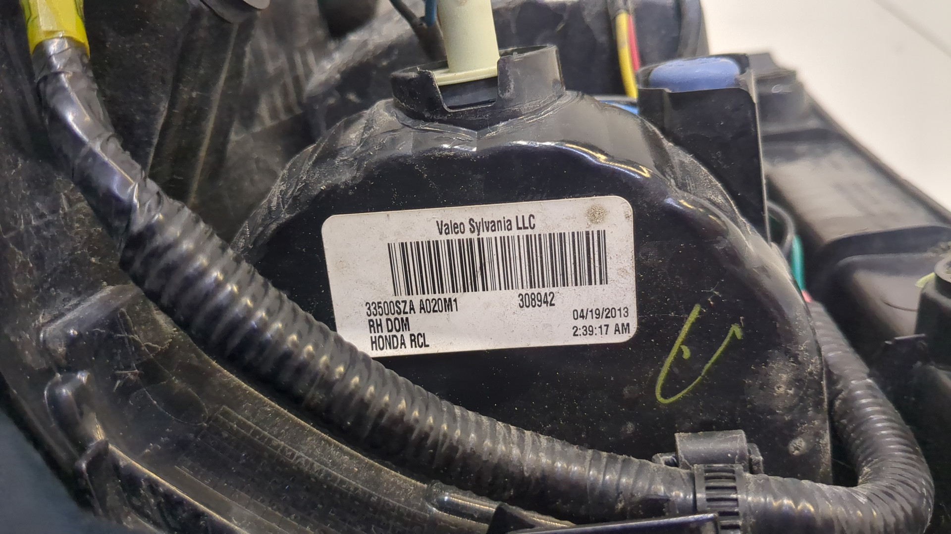 Фонарь задний правый