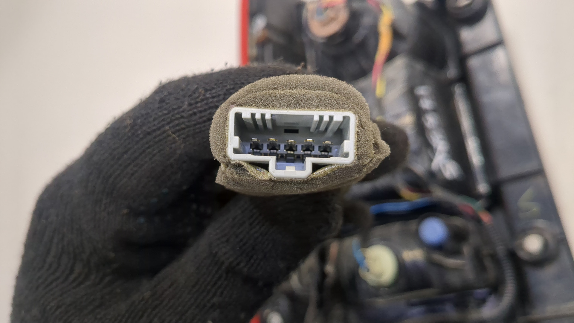 Фонарь задний правый