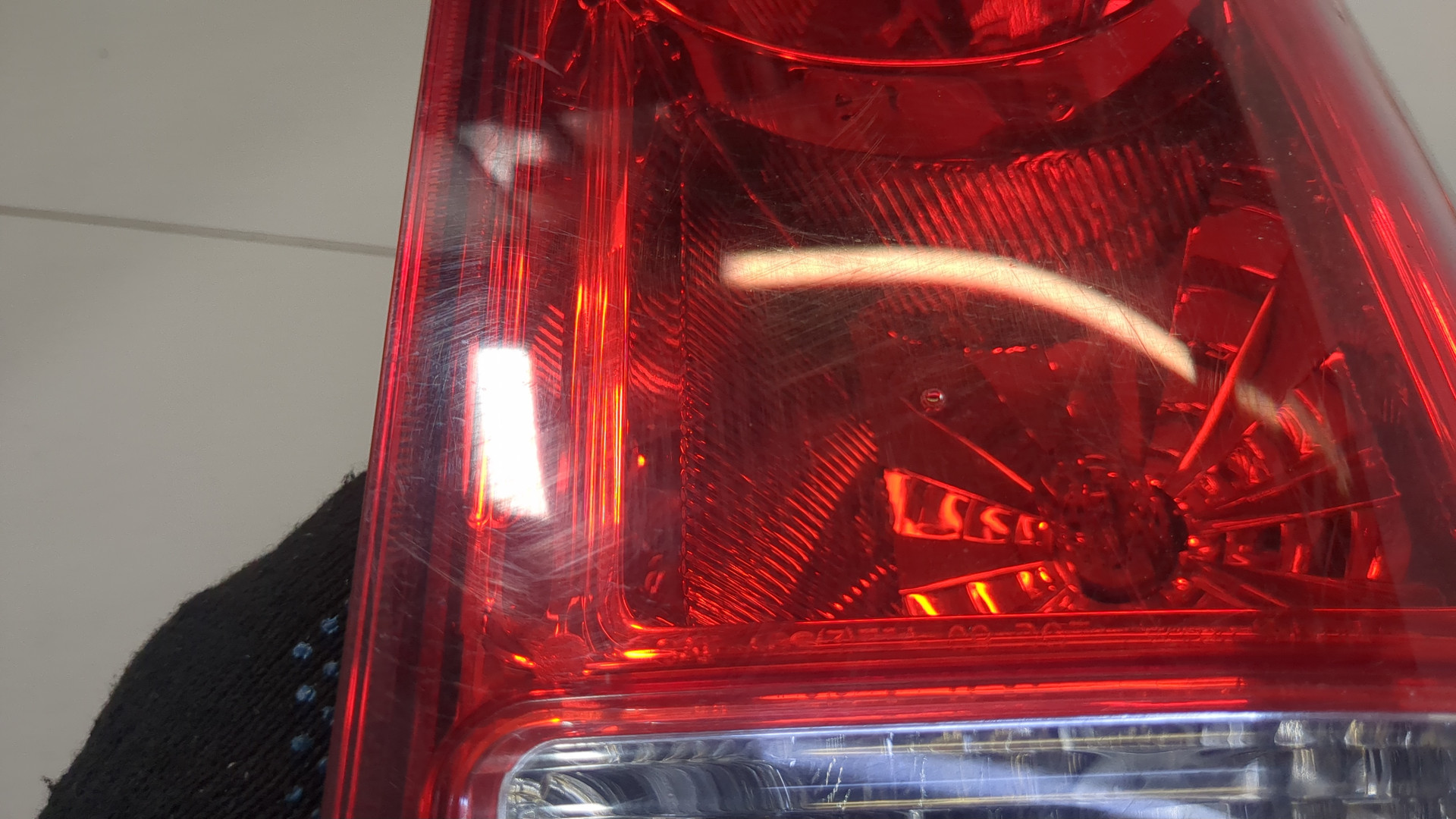 Фонарь задний правый