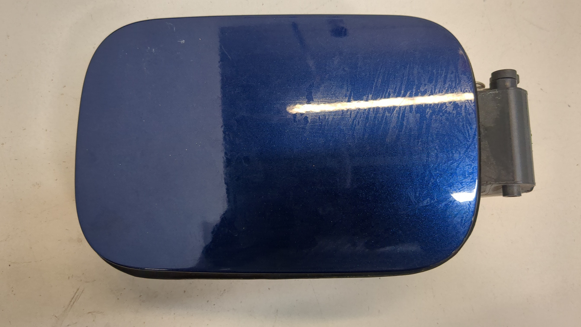 Лючок бензобака