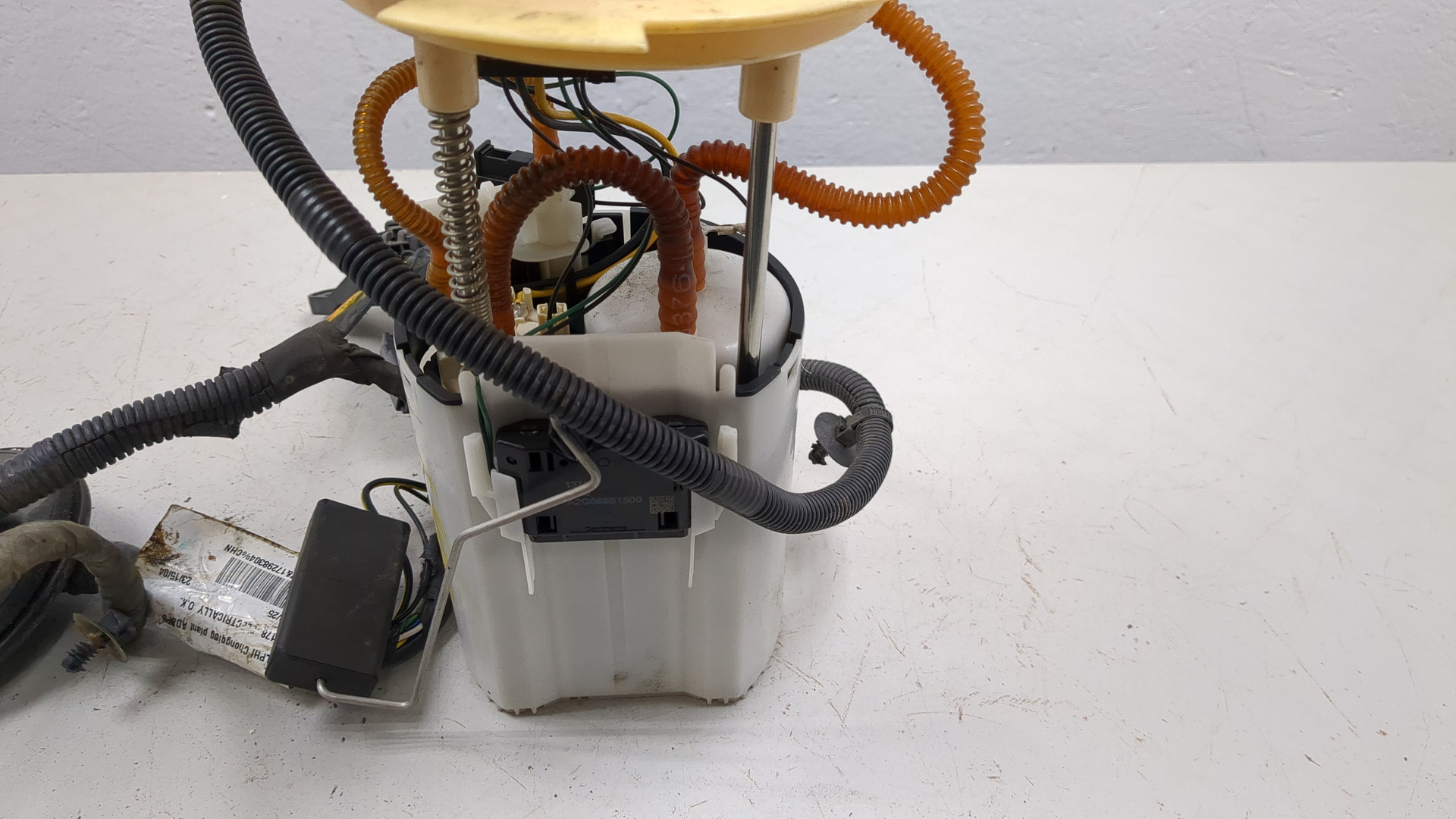 Насос топливный электрический