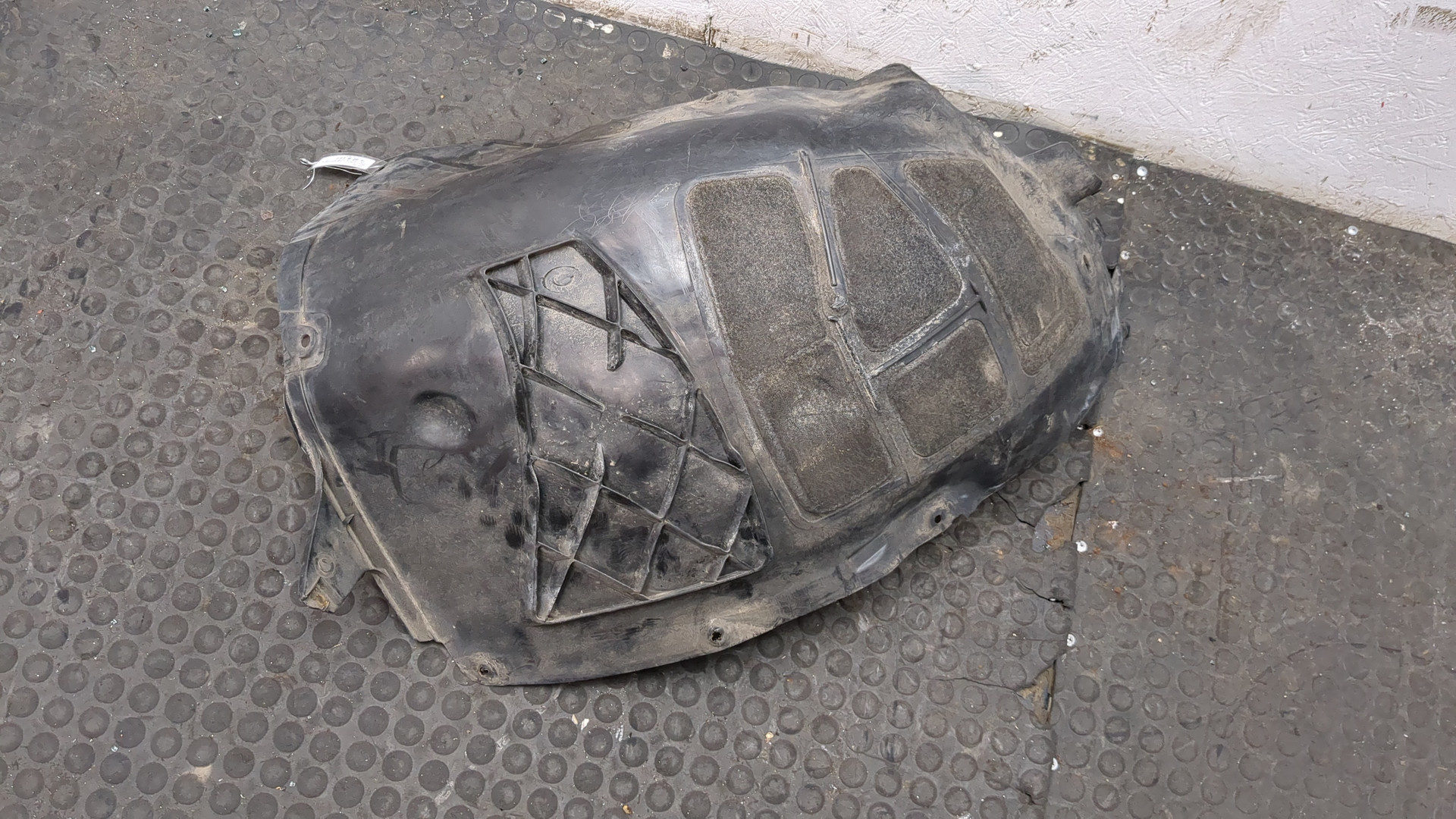 Локер передний левый