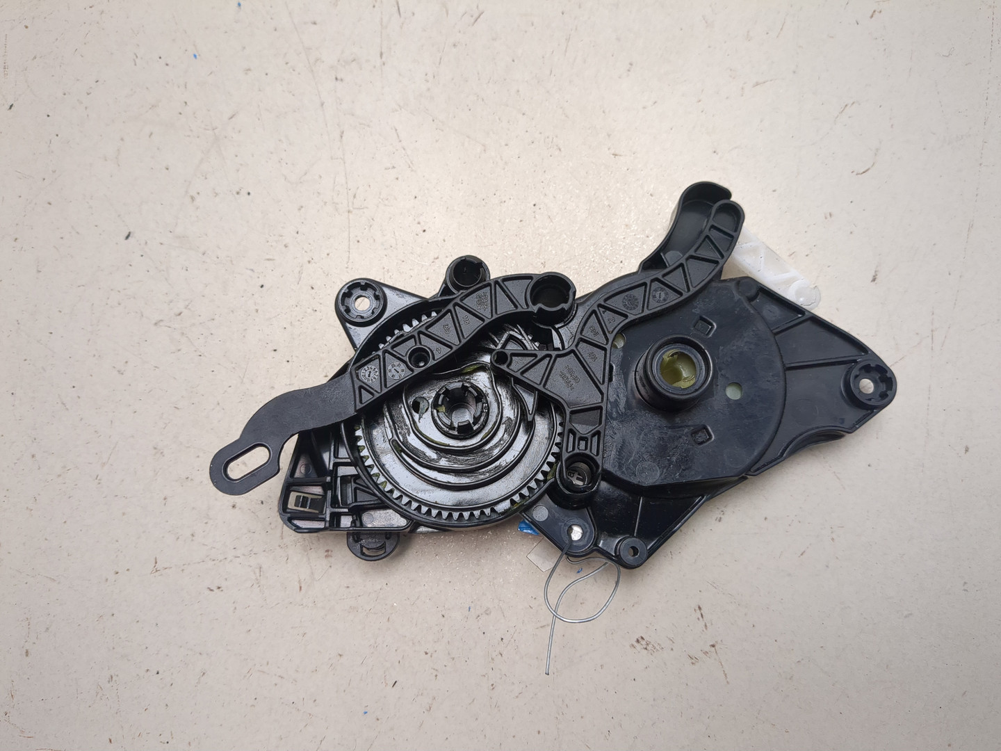 Моторчик заслонки печки