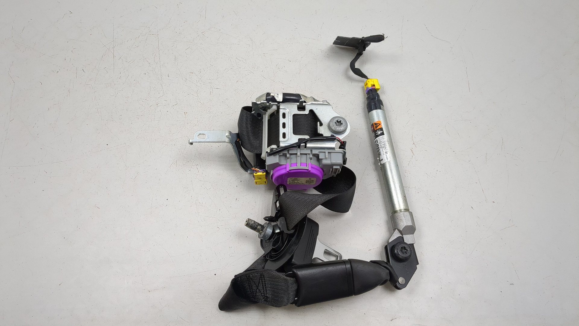 Ремень безопасности