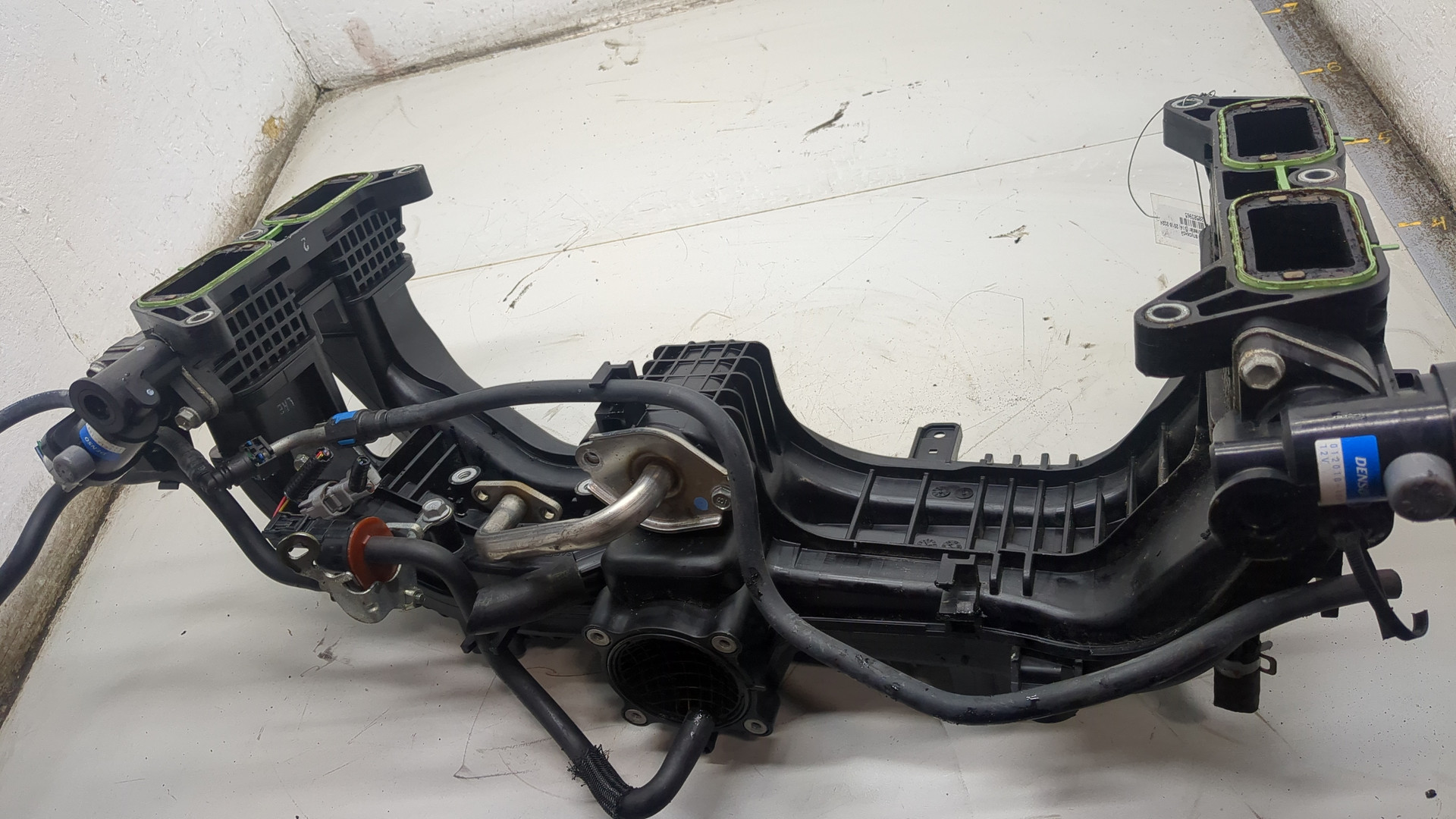 Коллектор впускной