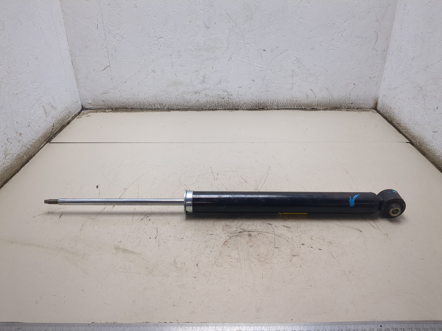 Амортизатор задний (стойка)