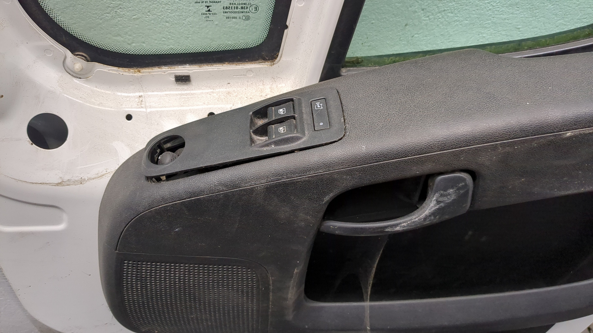 Дверь передняя правая