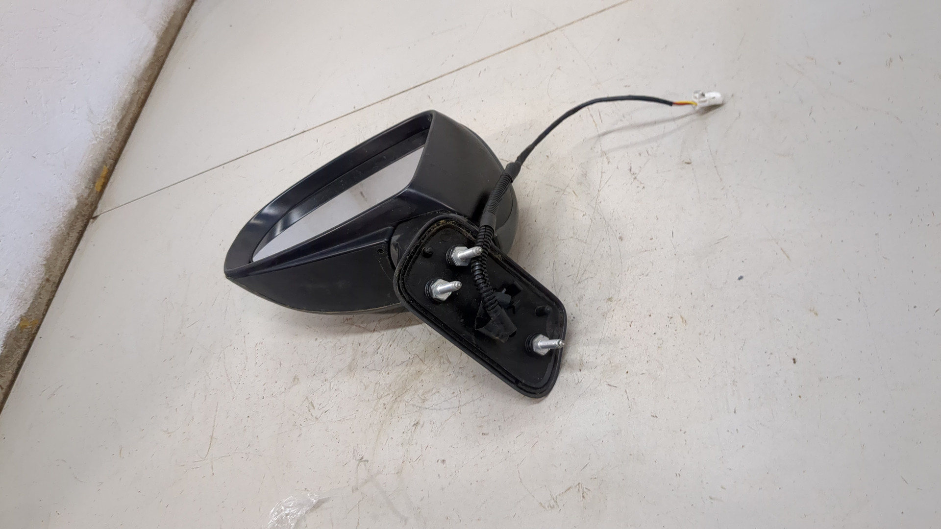 Зеркало левое электрическое