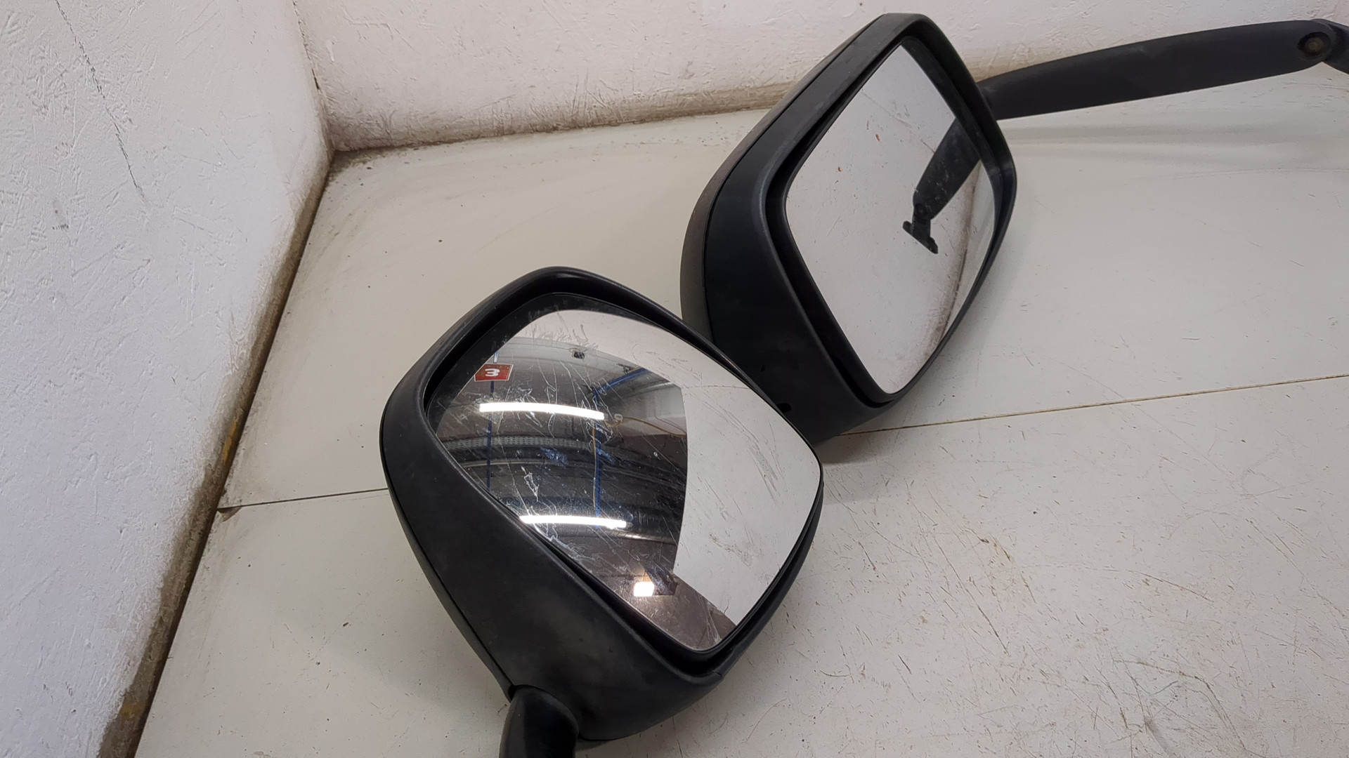 Зеркало левое электрическое