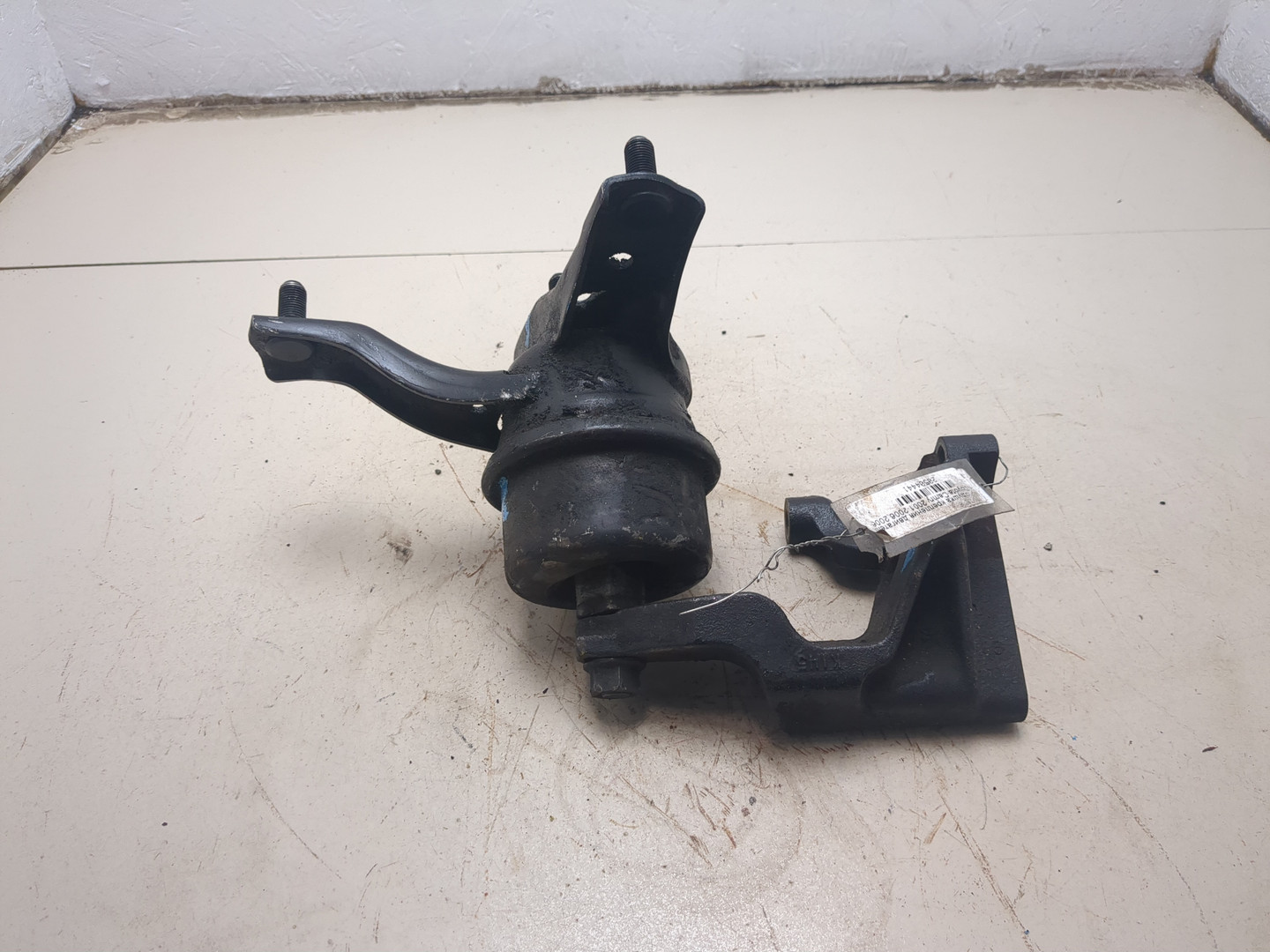 Опора двигателя