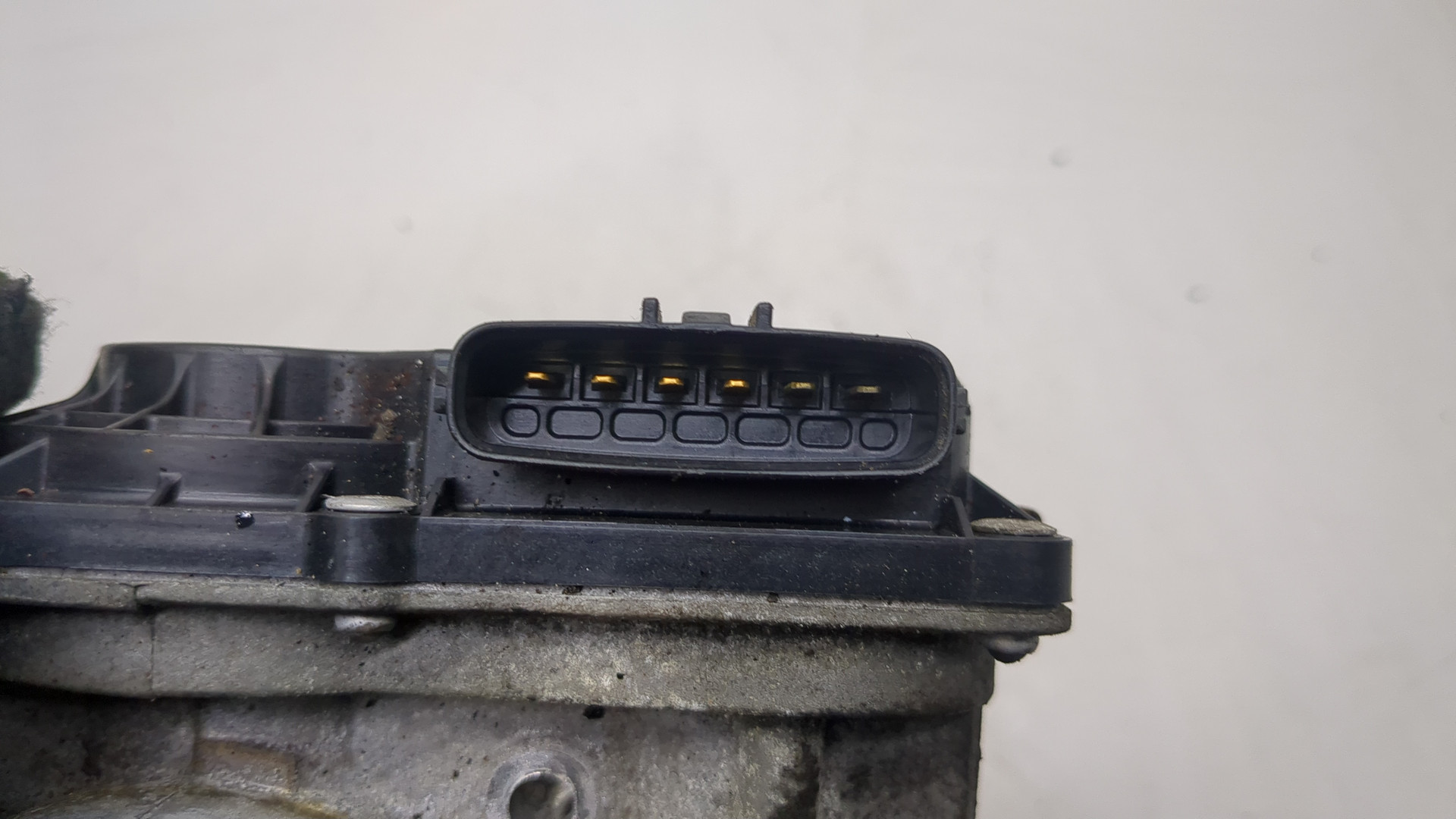 Заслонка дроссельная электрическая