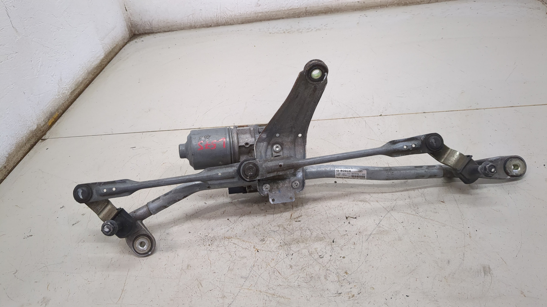 Трапеция стеклоочистителей