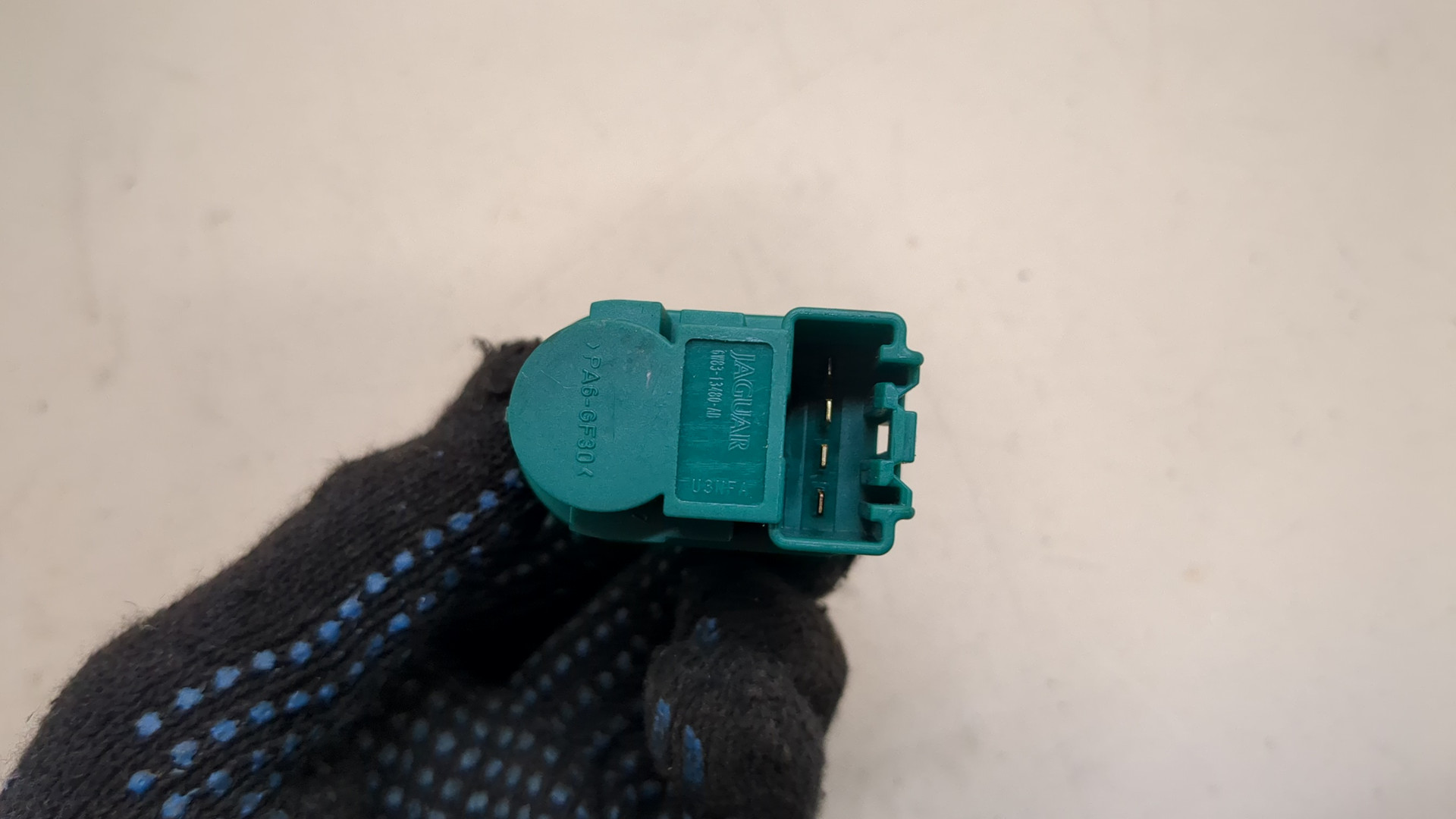 Датчик включения заднего хода