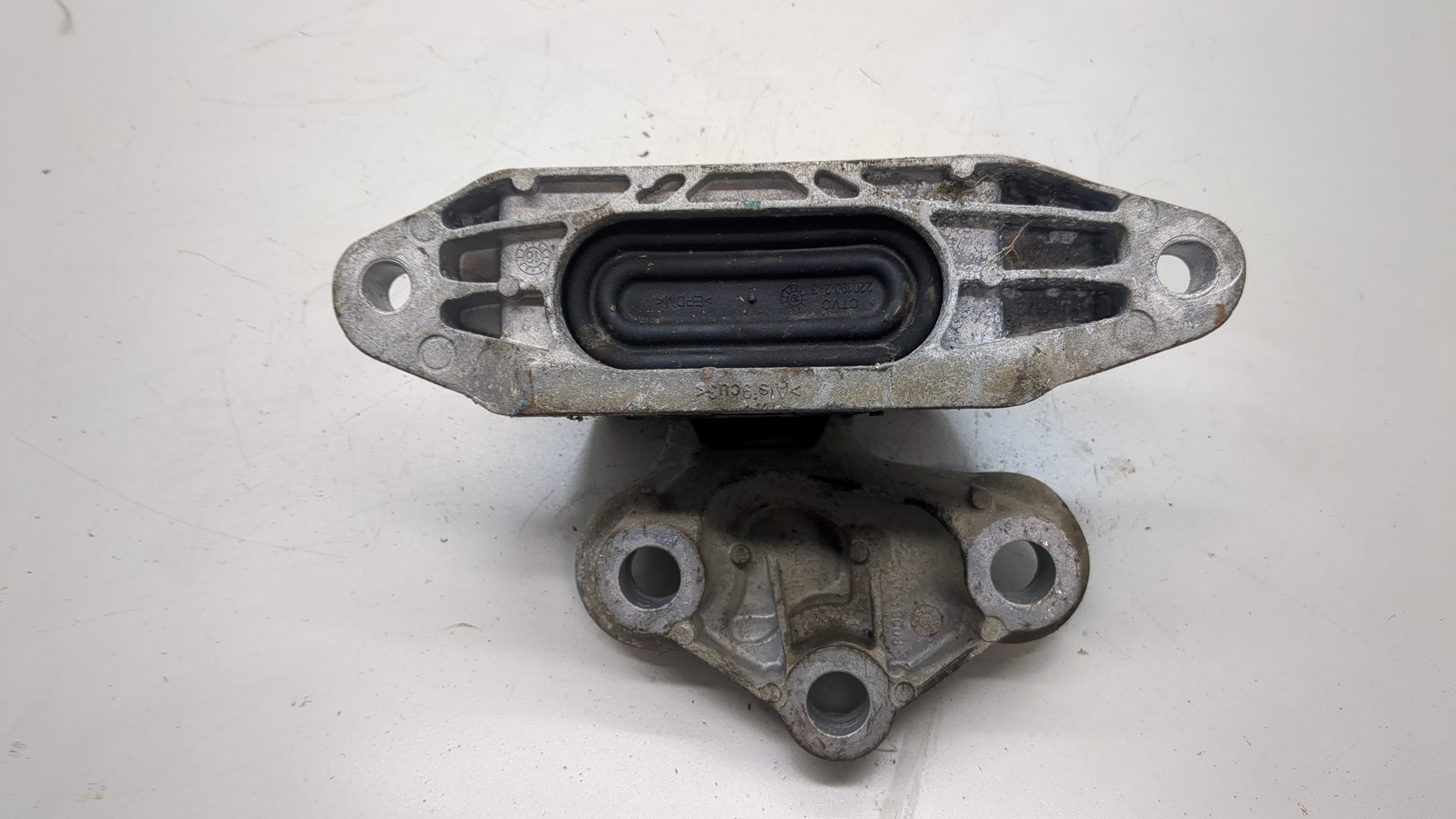 Опора двигателя