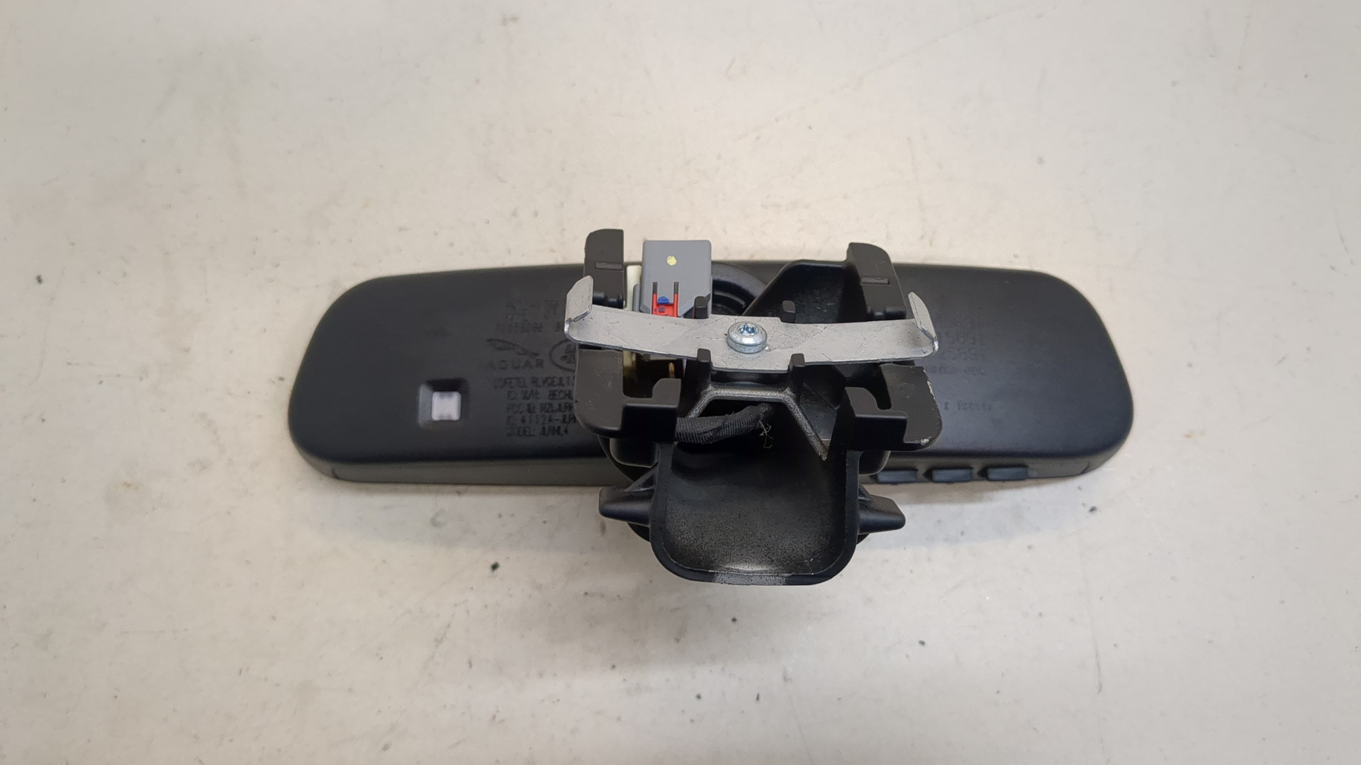 Зеркало заднего вида