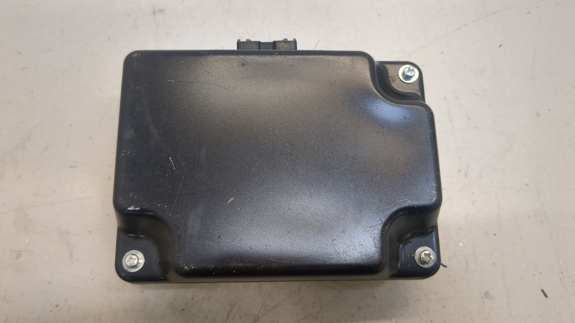 Преобразователь напряжения (адаптер)