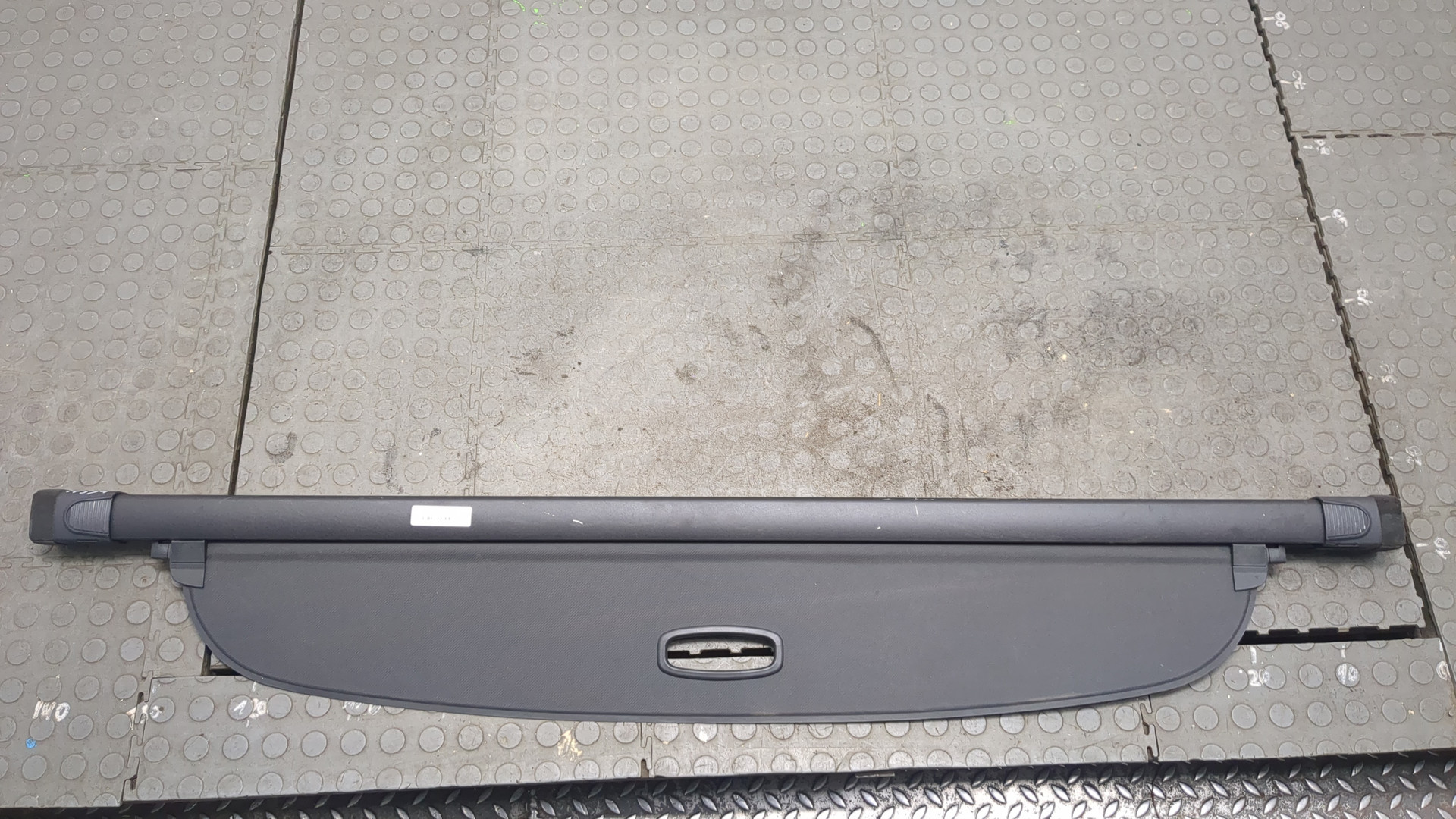 Шторка багажника