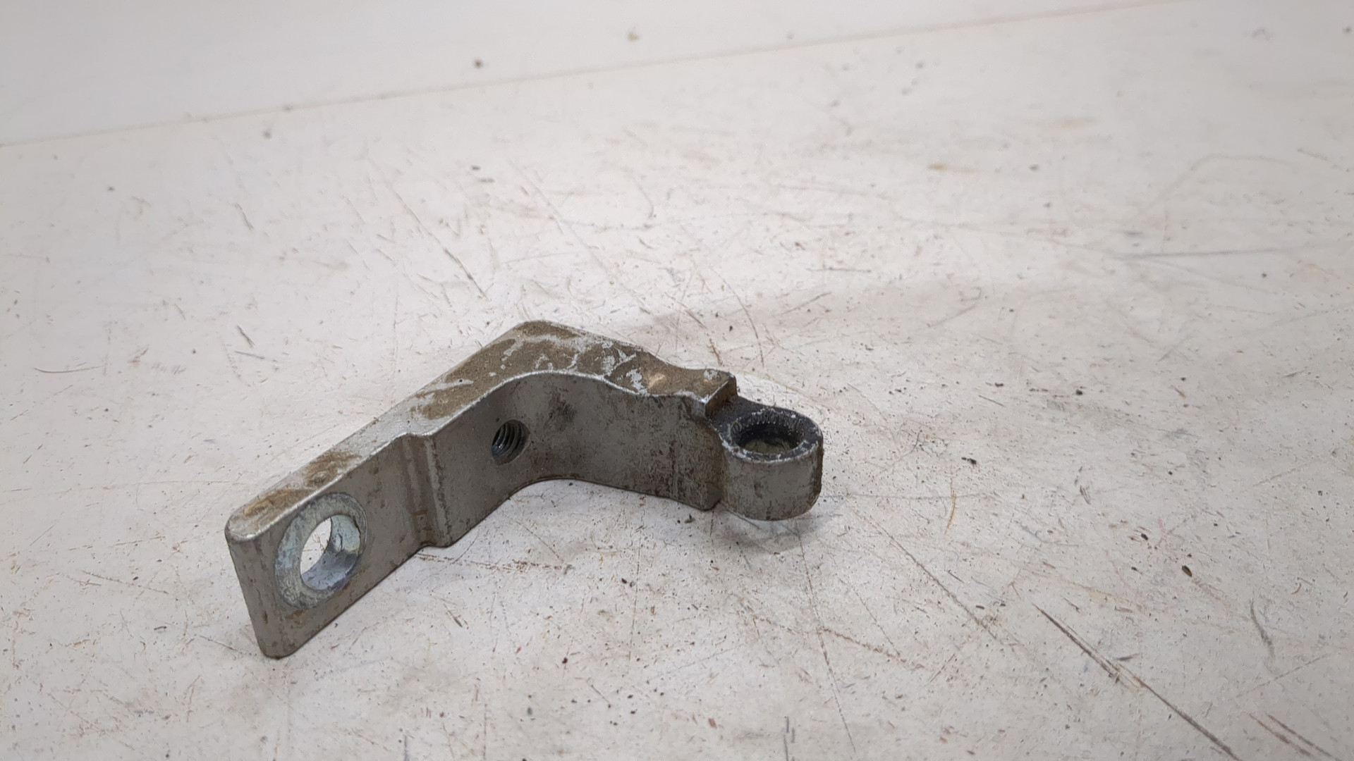 Петля двери