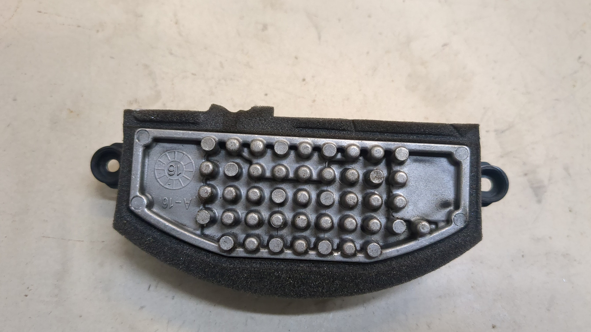 Резистор отопителя