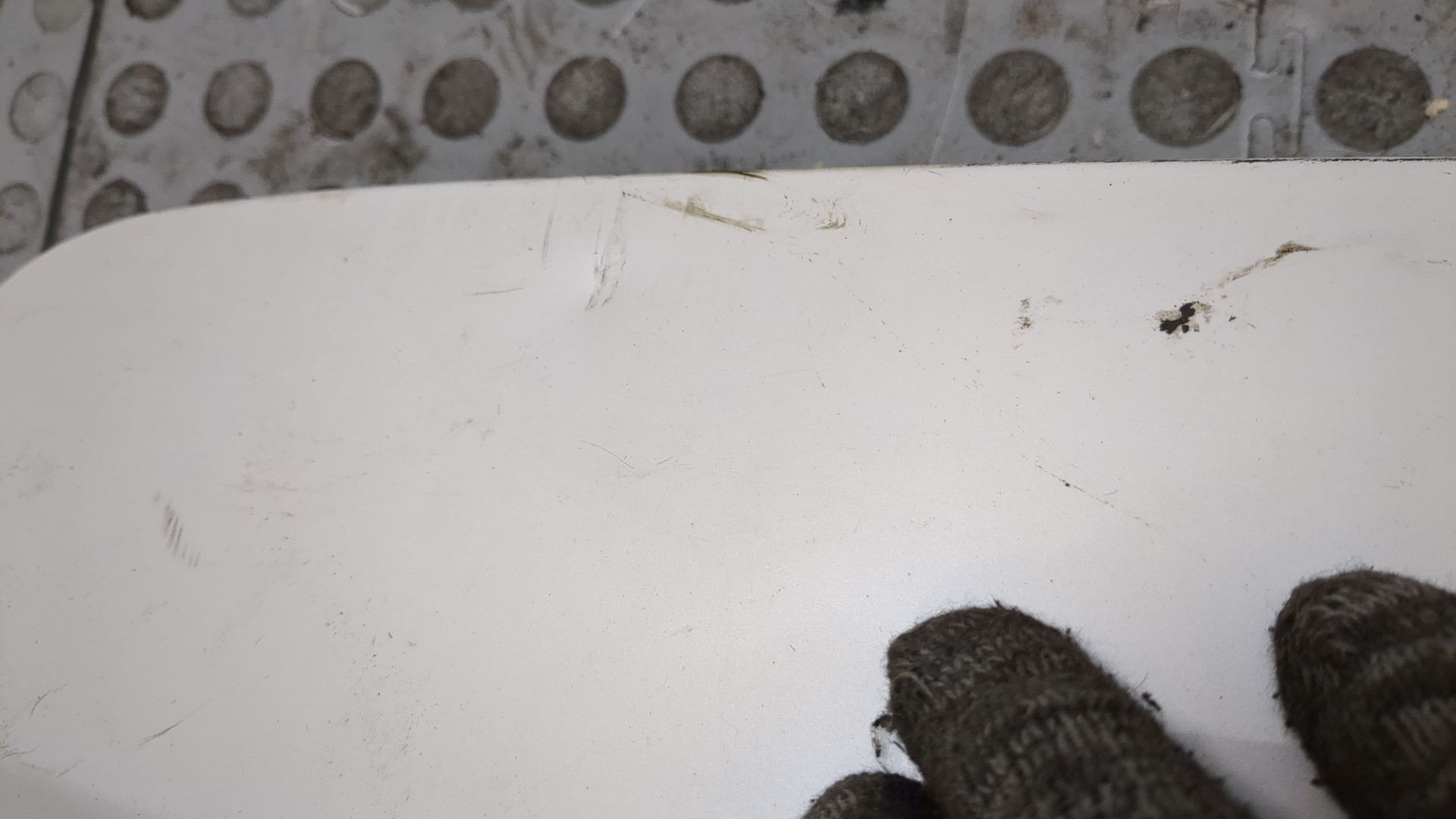 Дверь багажника нижняя (борт)