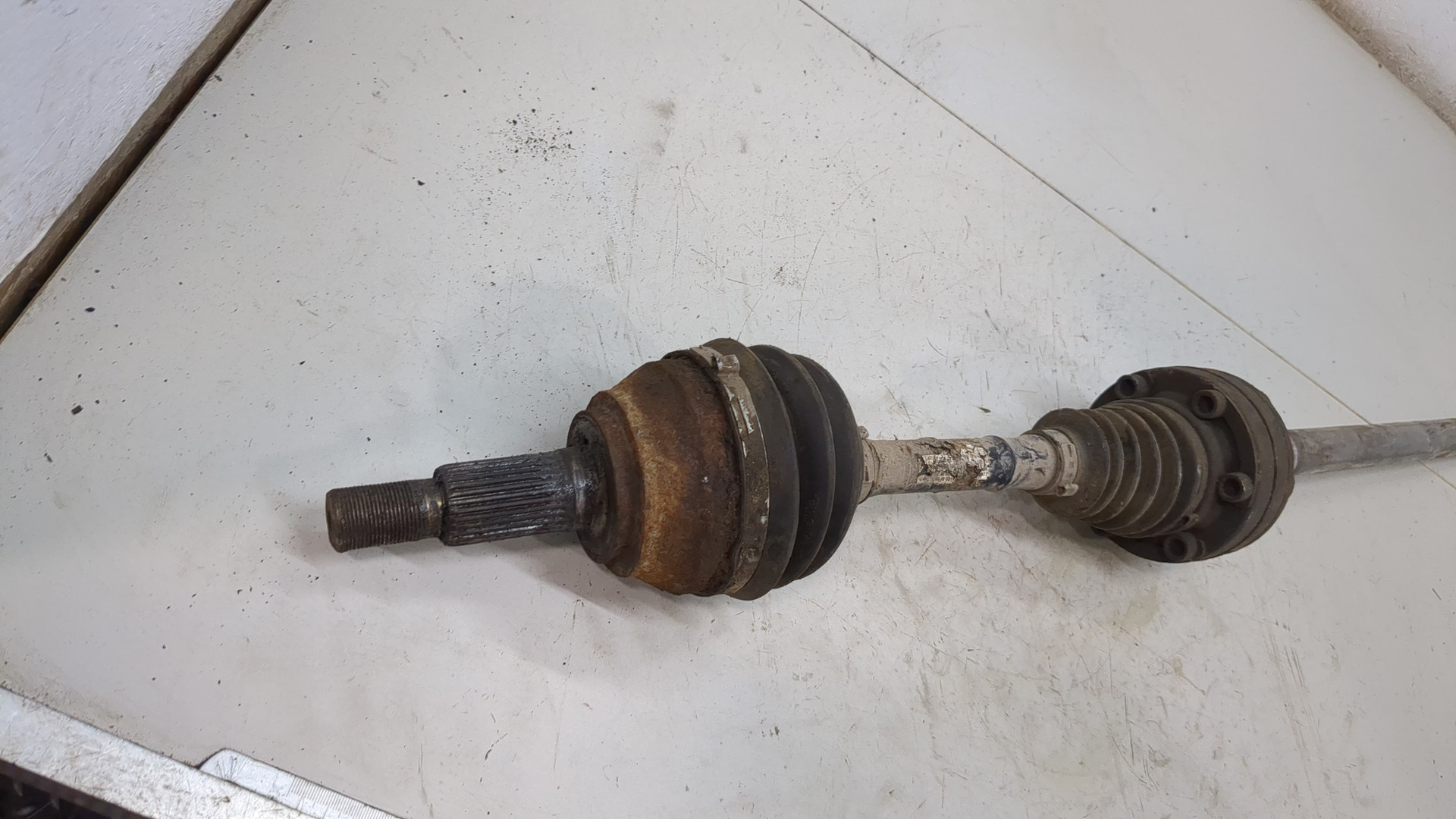 Полуось передняя правая