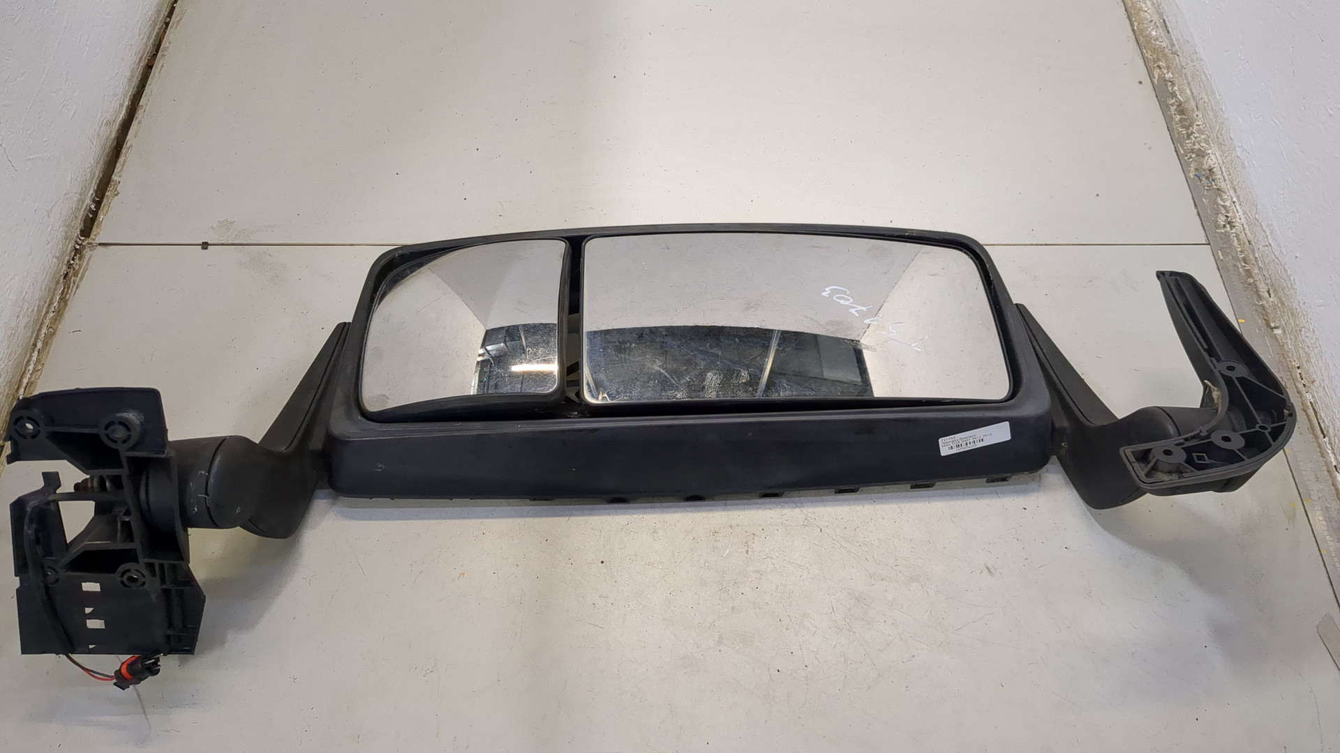 Зеркало левое электрическое