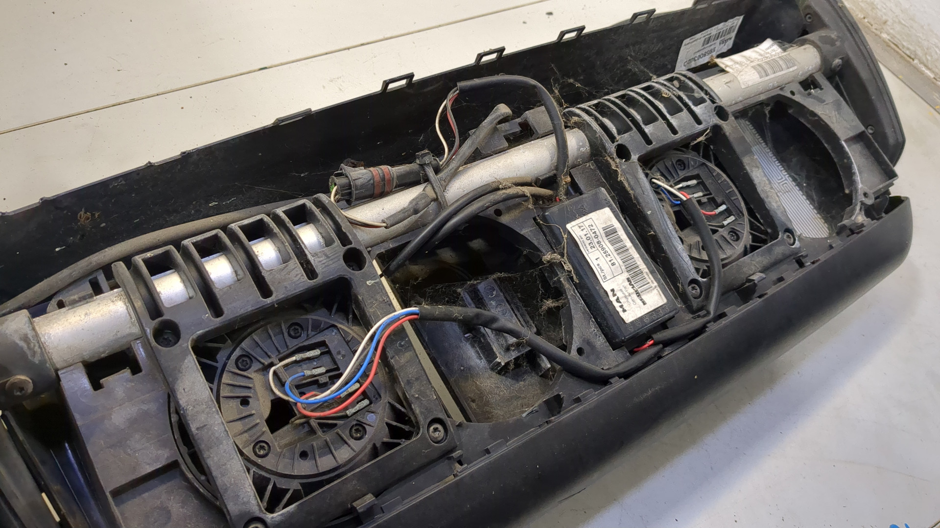 Зеркало левое электрическое