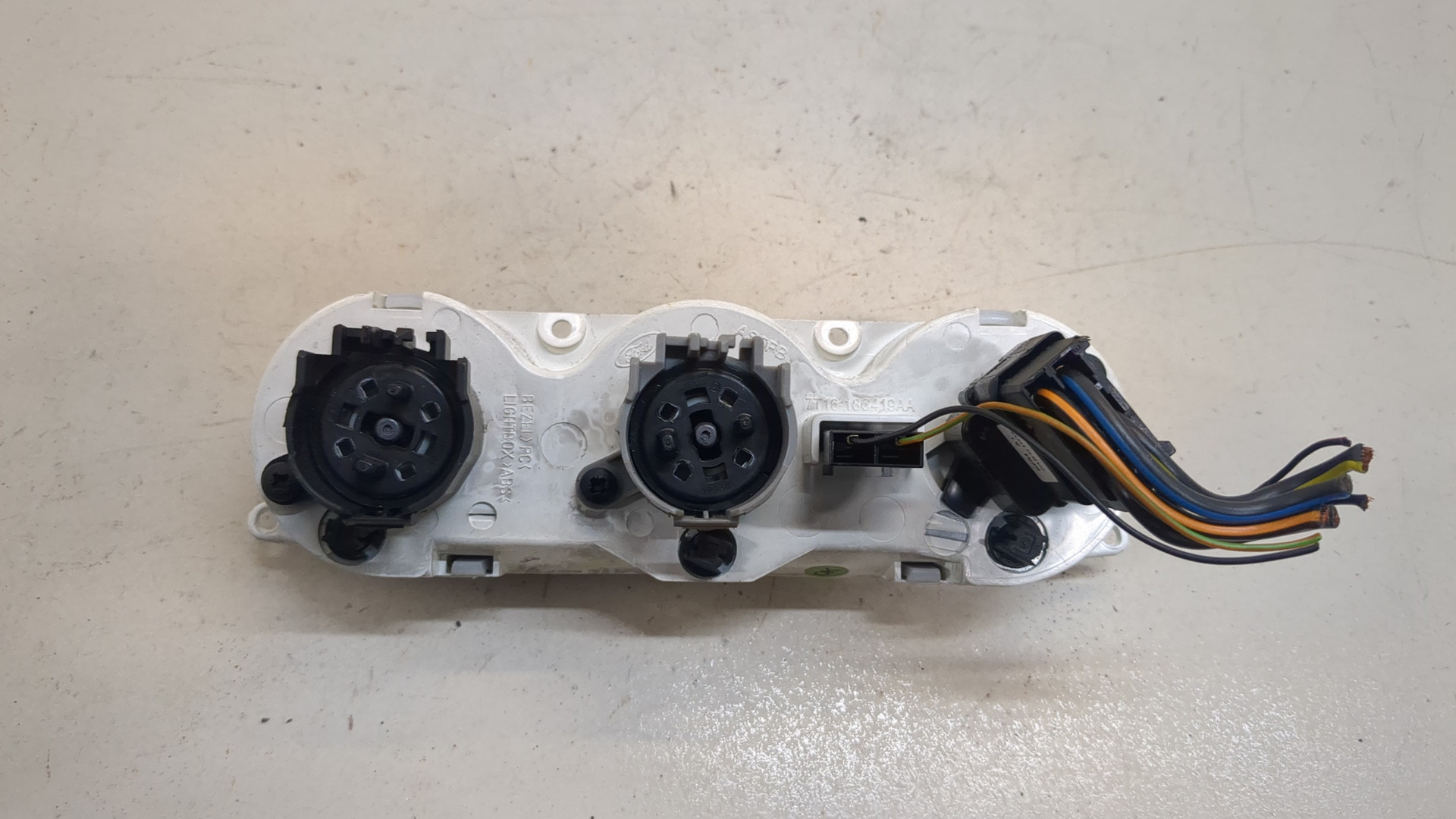 Переключатель отопителя