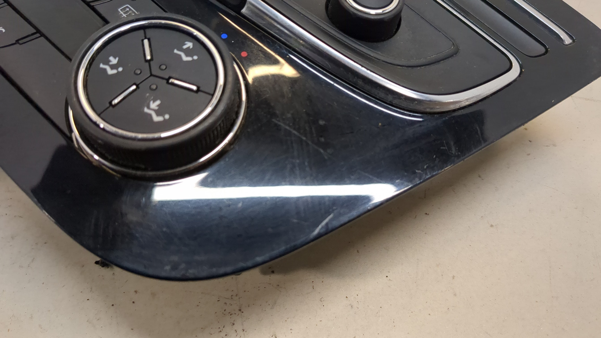 Переключатель отопителя