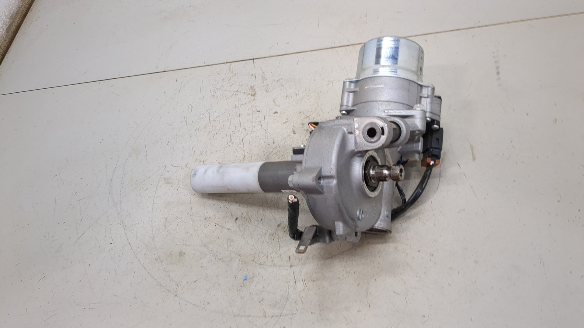 Серводвигатель рулевой рейки