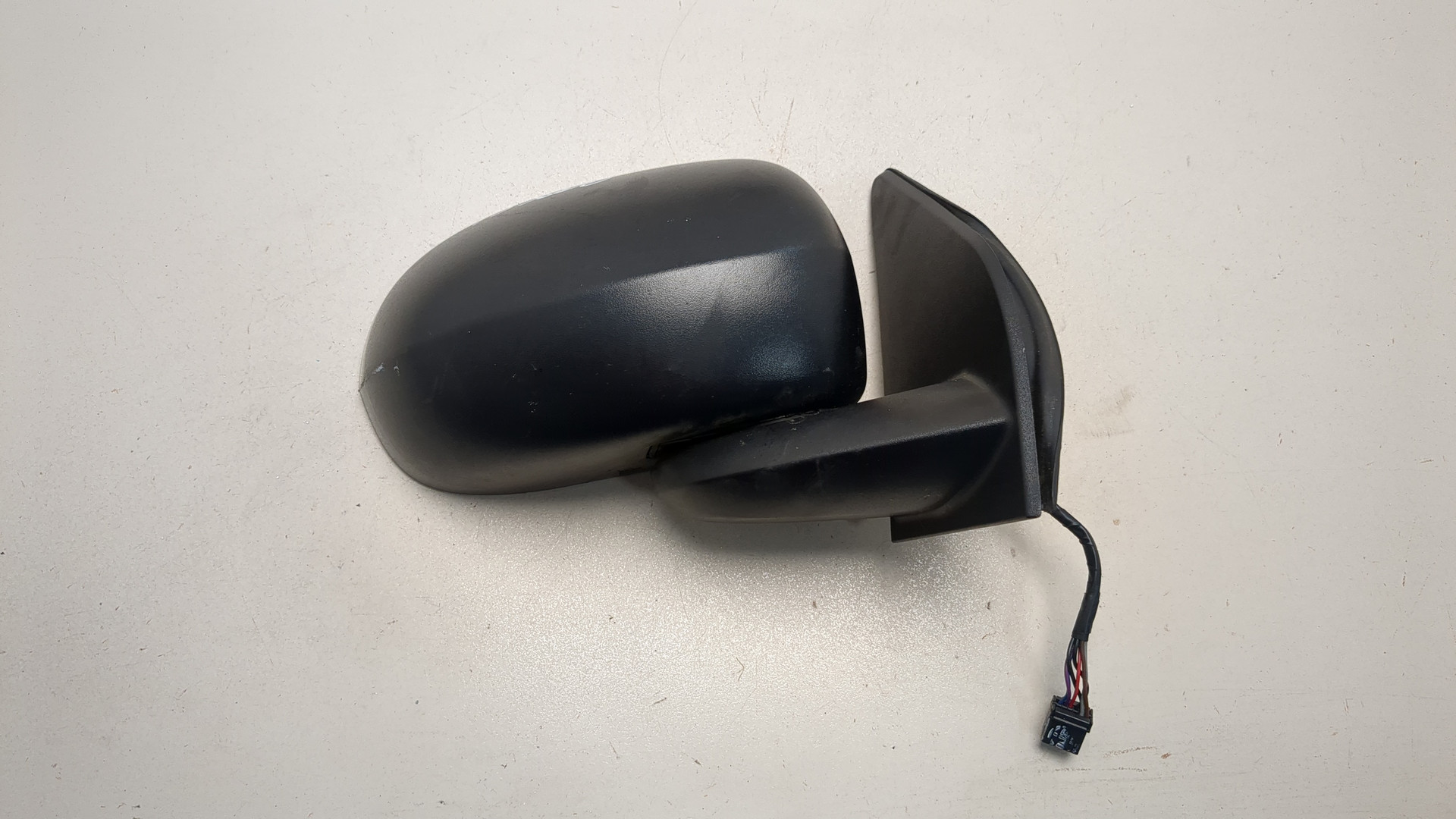 Зеркало правое электрическое