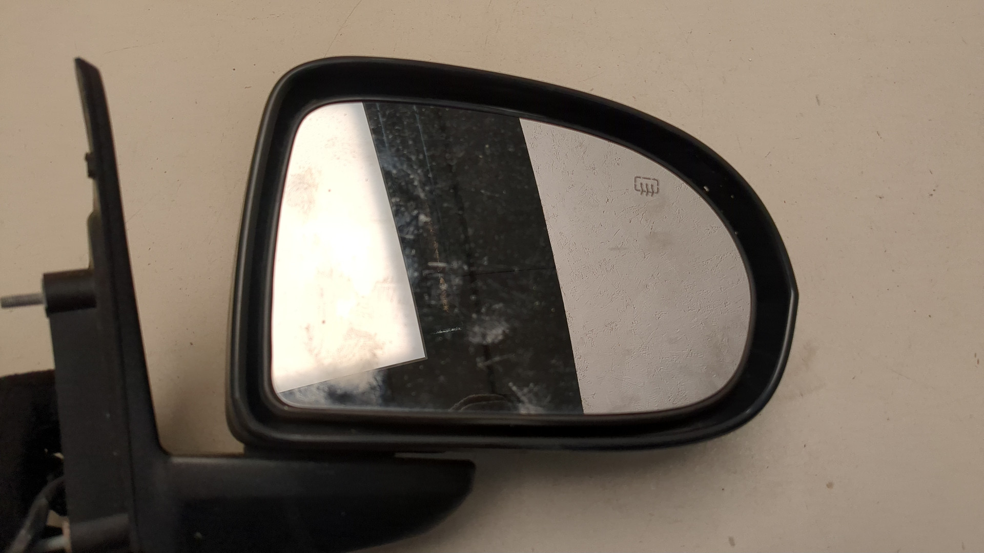 Зеркало правое электрическое