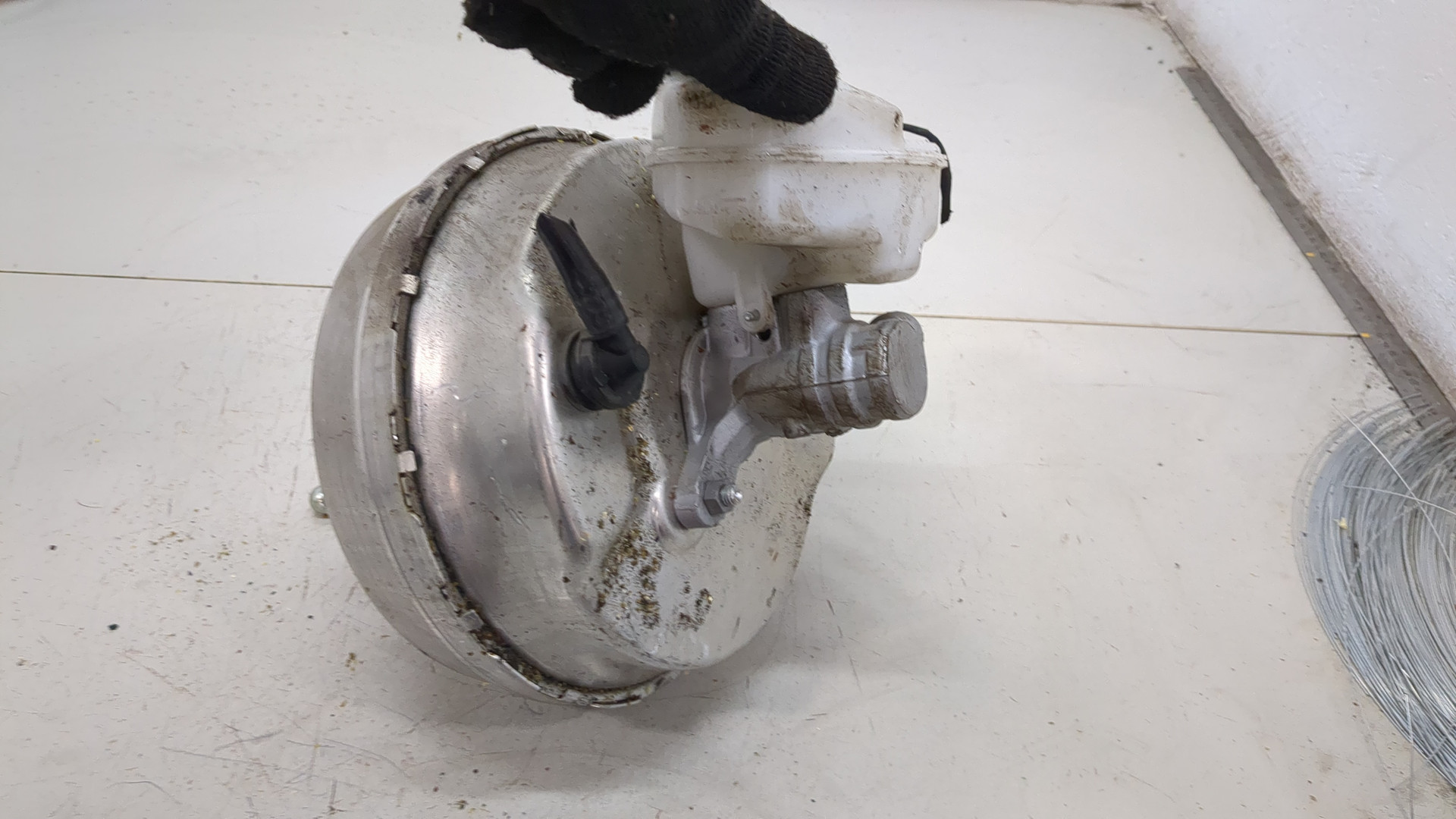 Цилиндр тормозной главный