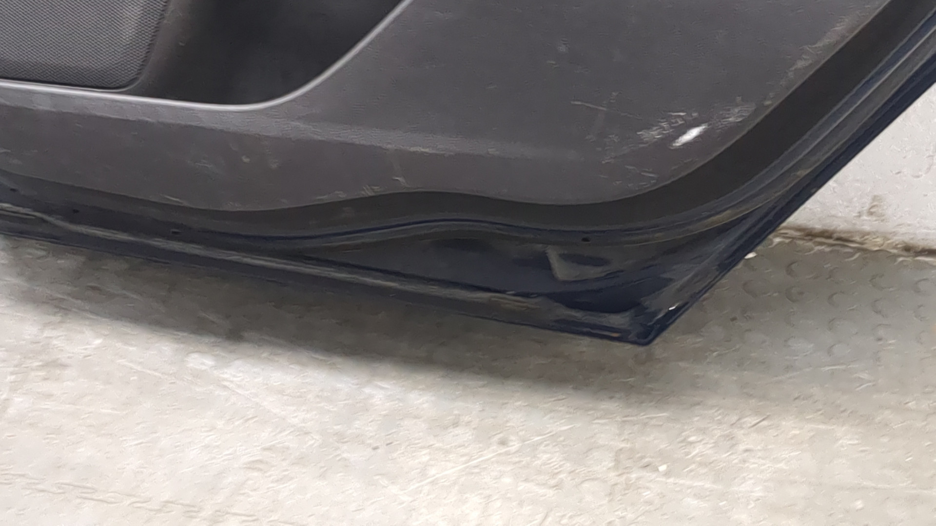 Дверь задняя правая