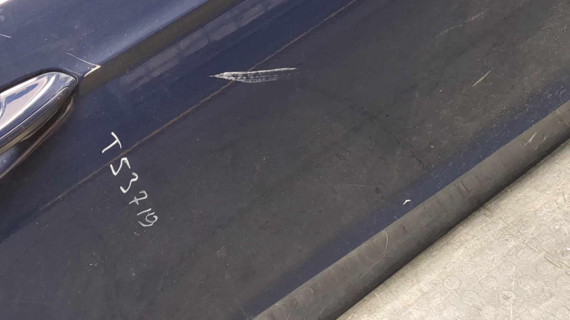 Дверь задняя правая