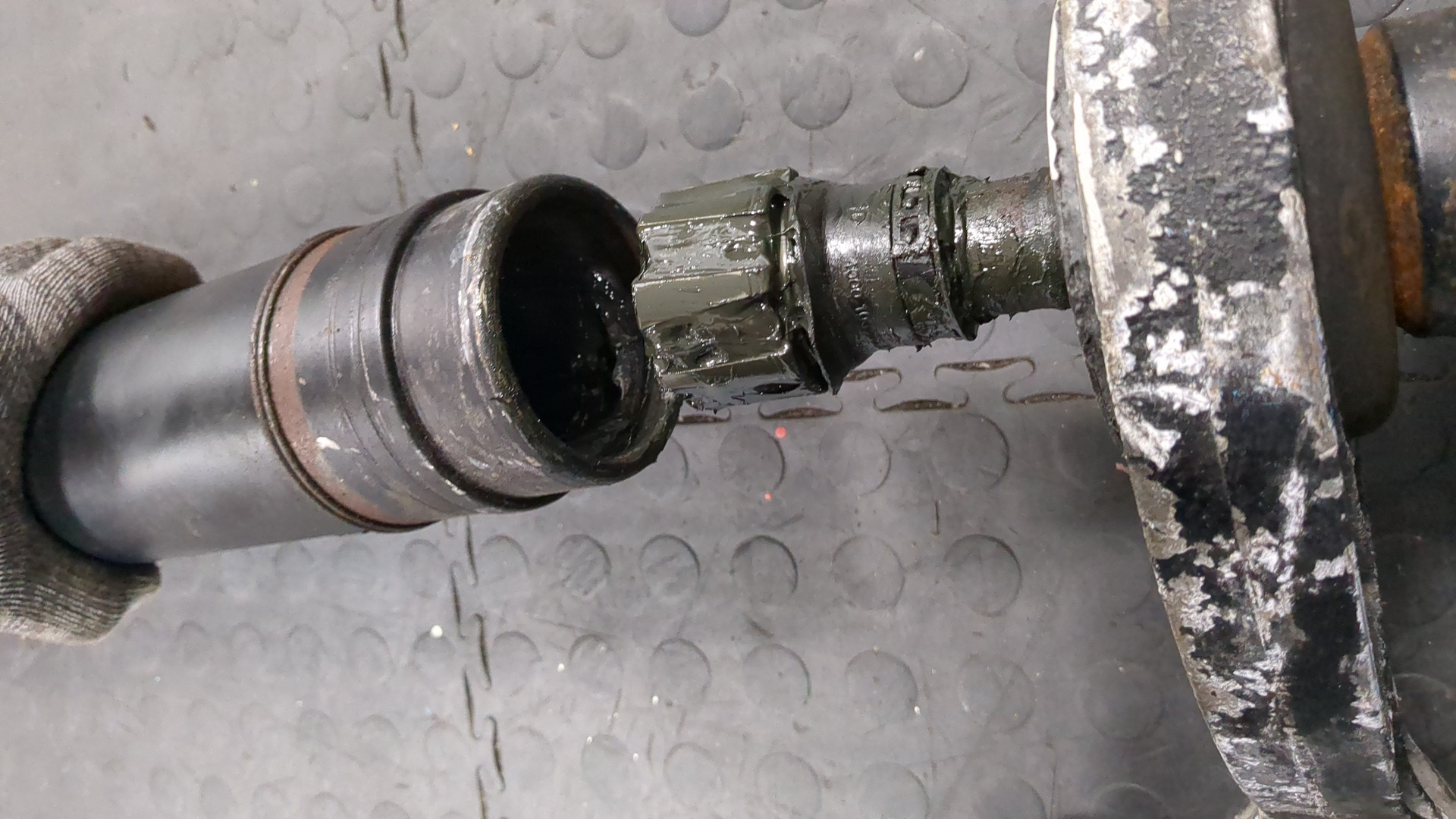 Вал карданный задний