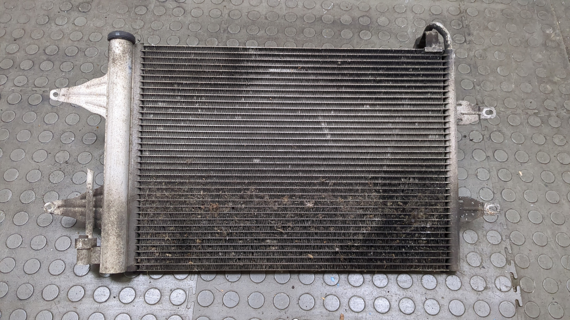 Радиатор кондиционера / конденсер
