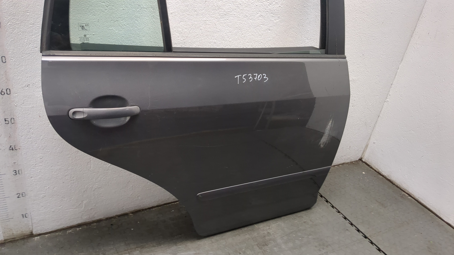 Дверь задняя правая