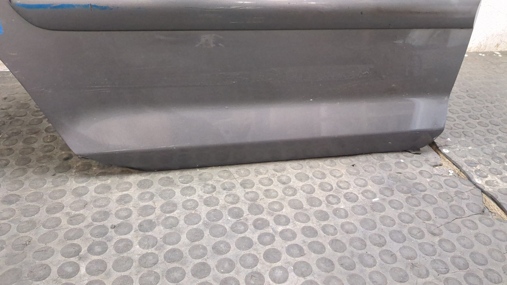 Дверь задняя правая