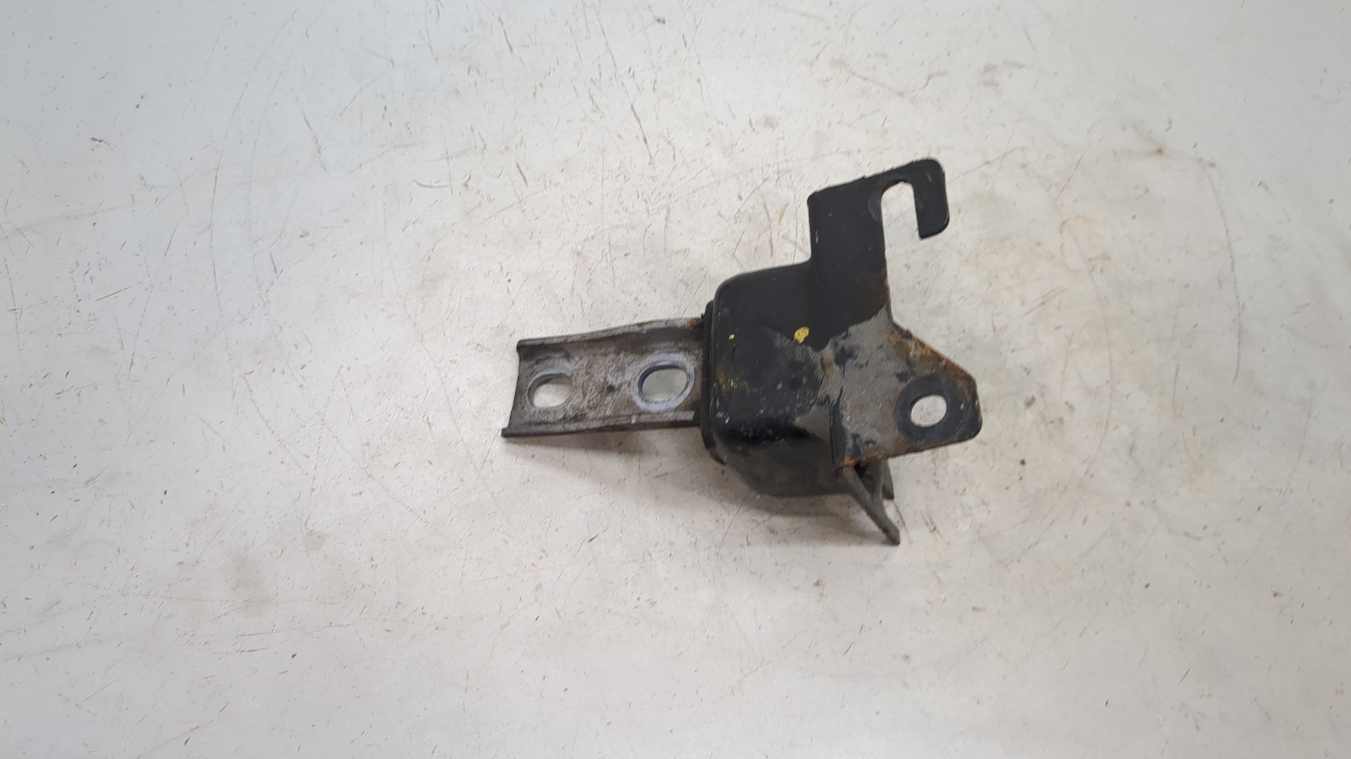 Опора двигателя