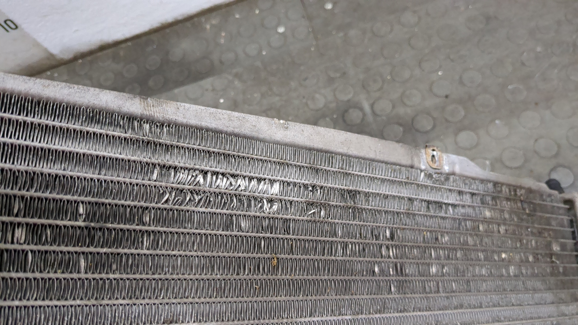 Радиатор охлаждения двигателя основной