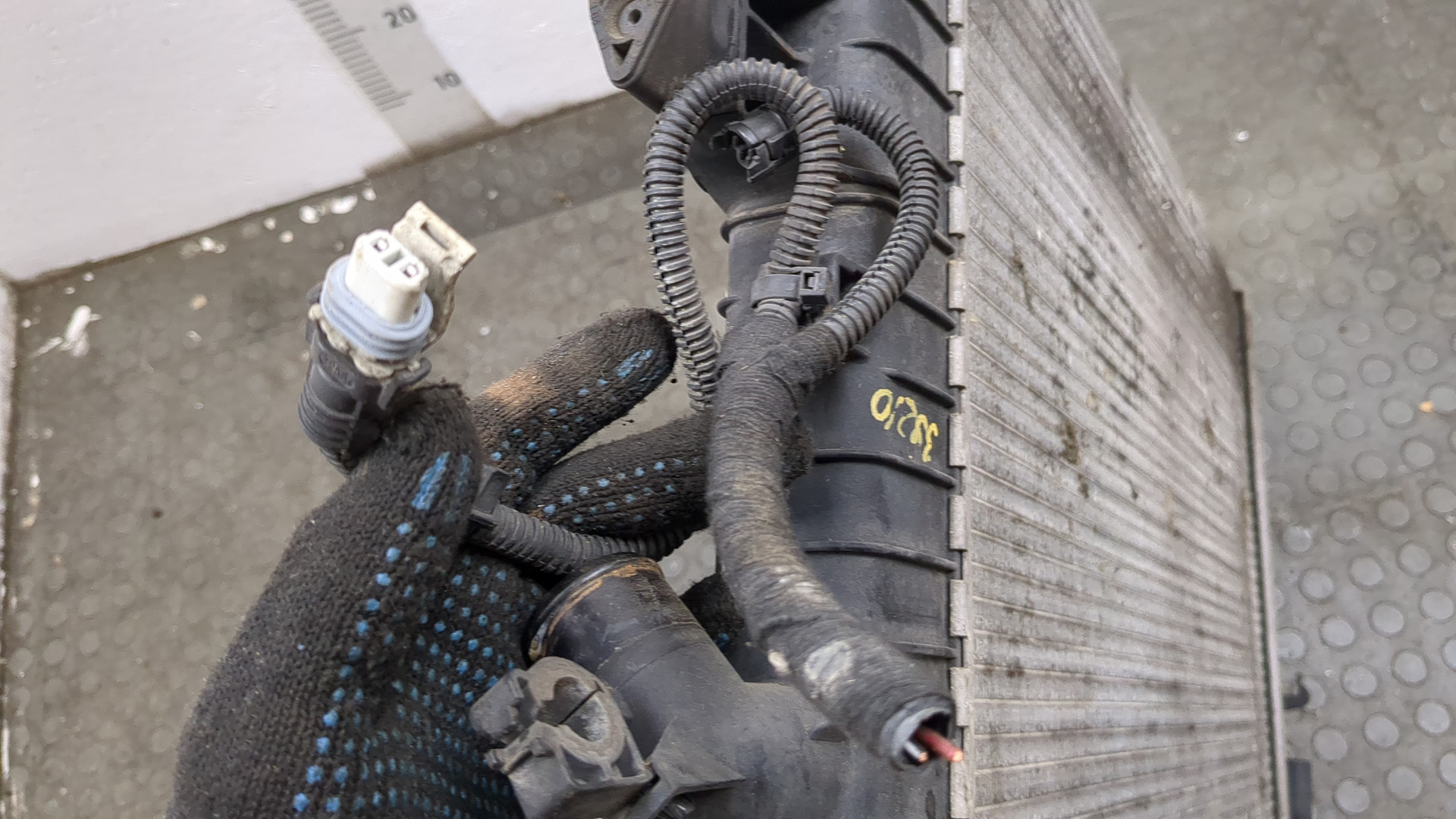 Радиатор охлаждения двигателя основной