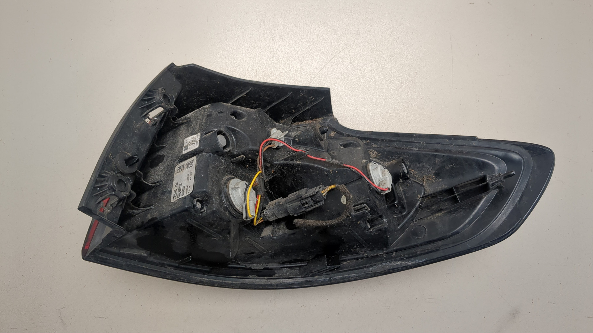 Фонарь задний левый